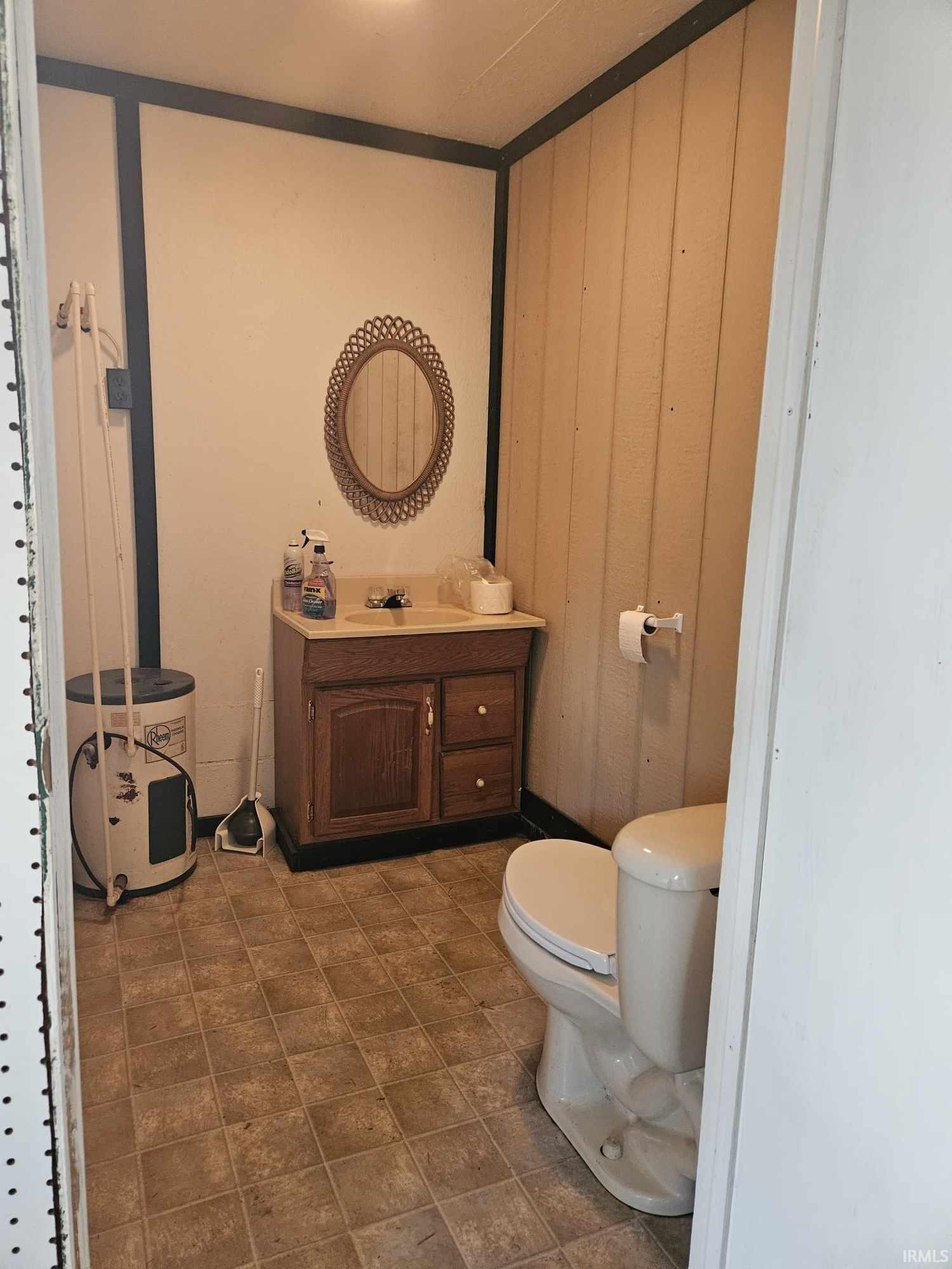 9969 E State rd 56, Otwell, IN 47564