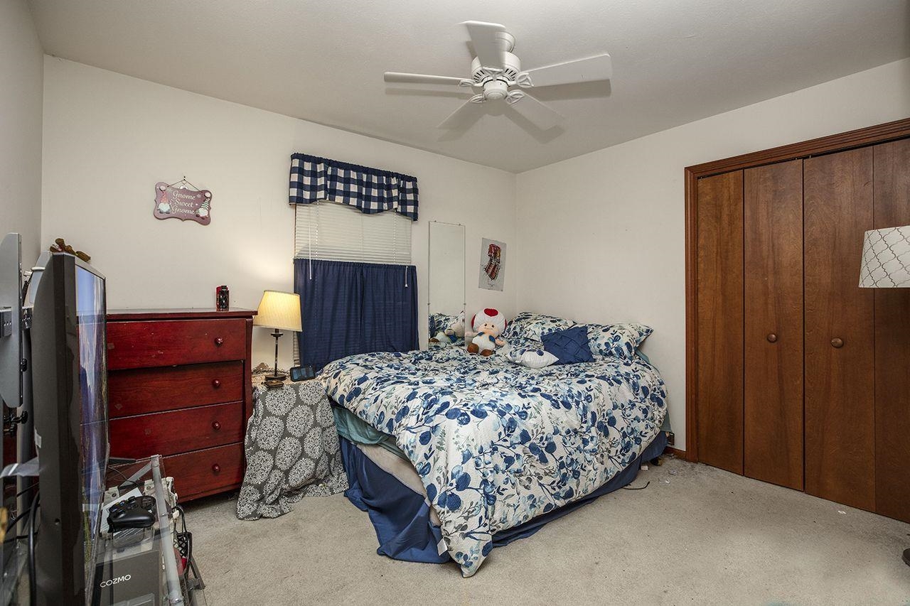 Photo 11 of 25646 Arbutus Court