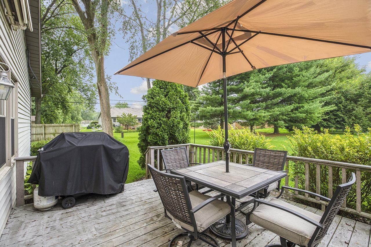 Photo 17 of 25646 Arbutus Court