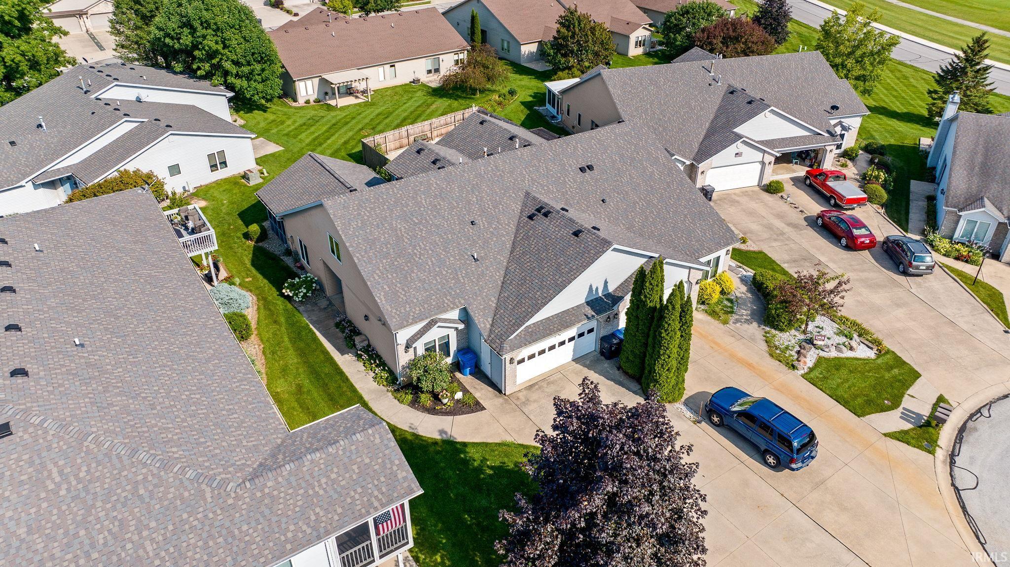 Photo 2 of 25 S Pinehurst Court