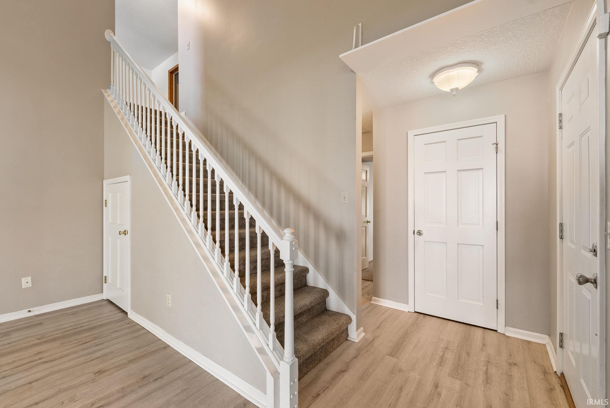 Photo 22 of 25 S Pinehurst Court