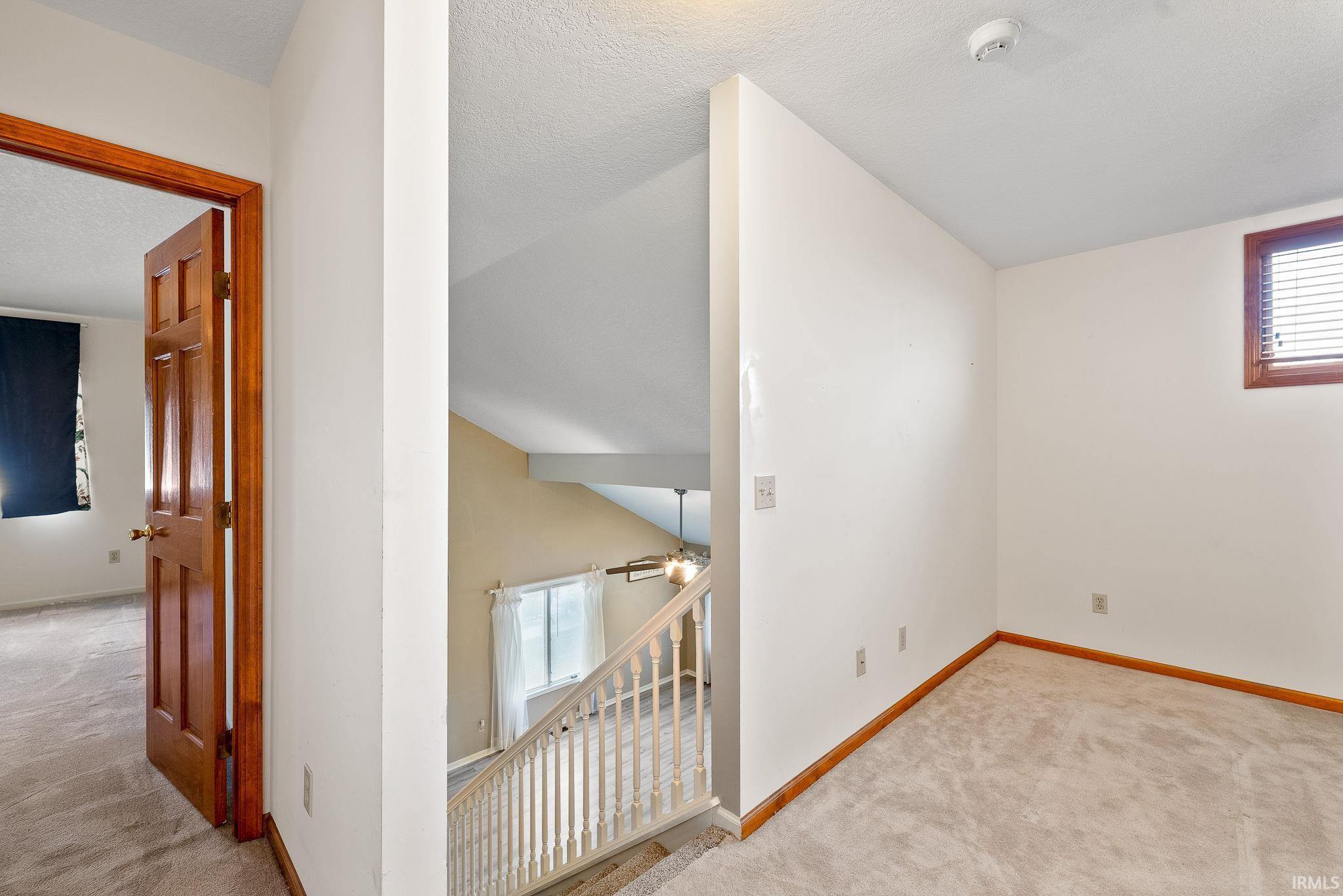 Photo 29 of 25 S Pinehurst Court