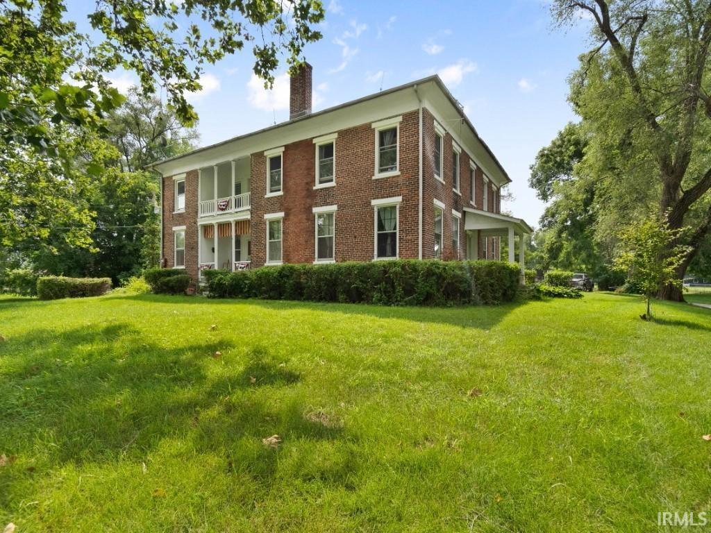 Photo 2 of 1417 W Gump Road