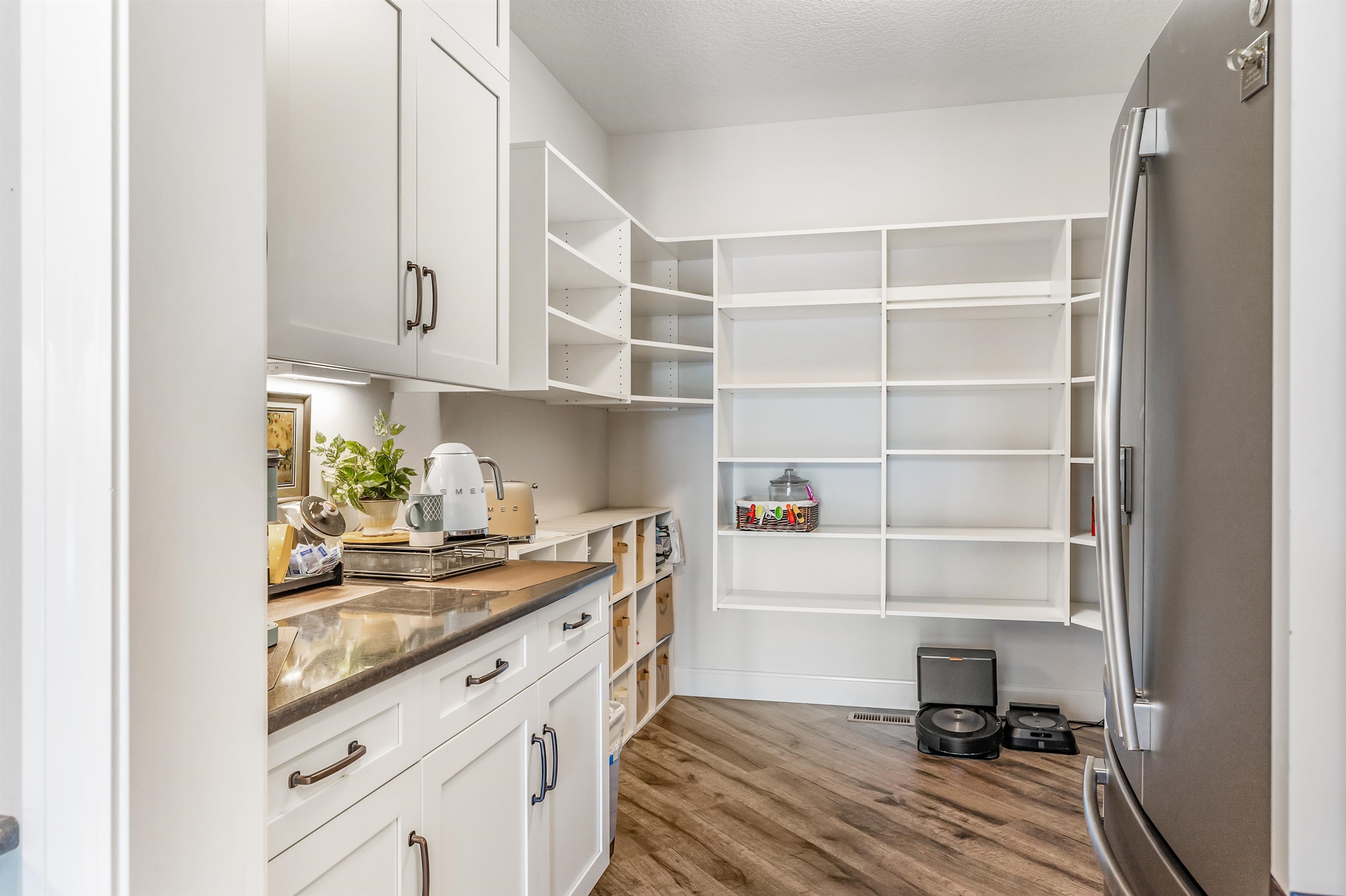 OPEN LARGE PANTRY