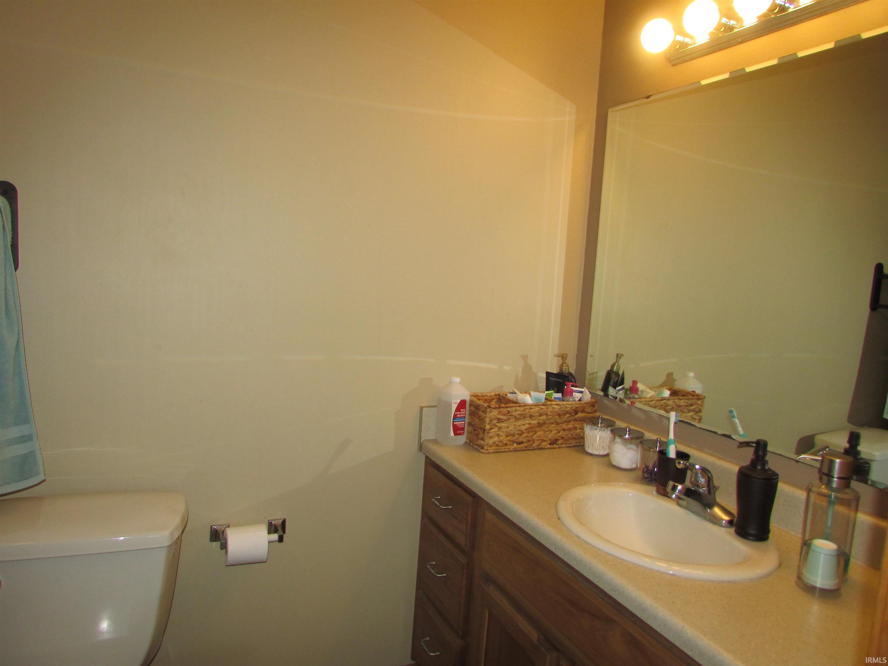 Photo 18 of 2221 Heather Court
