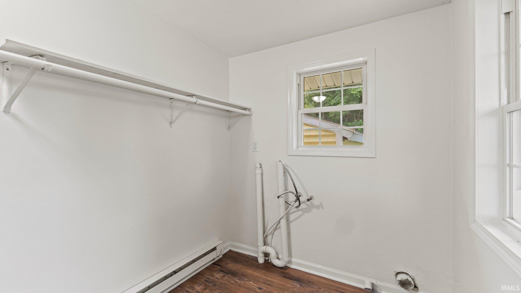 Photo 13 of 10929 S Marion Road