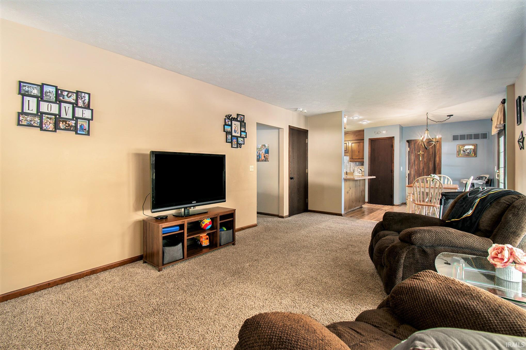 Photo 4 of 1724 N Bay Drive