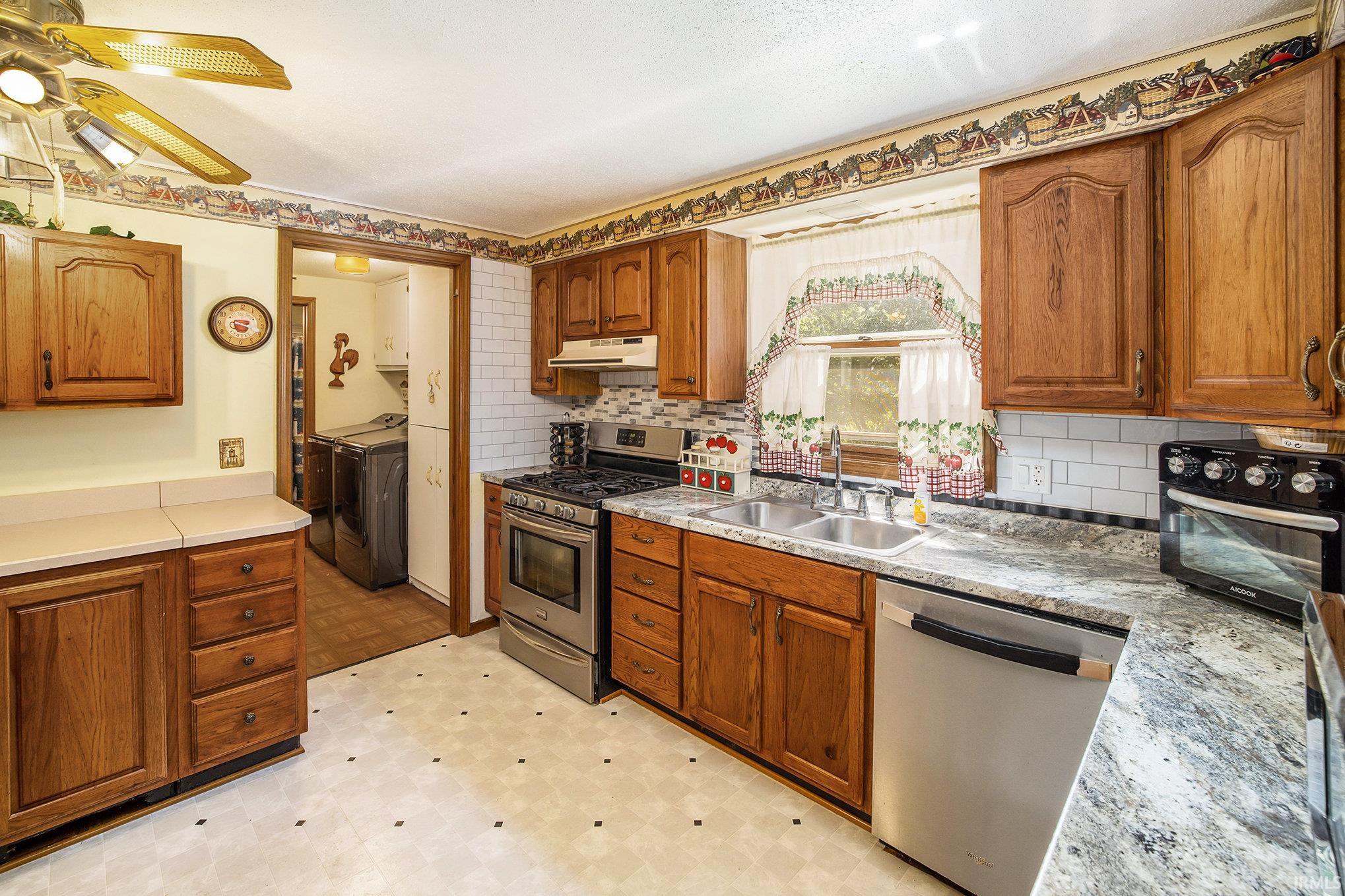 Photo 9 of 2445 S 275 E