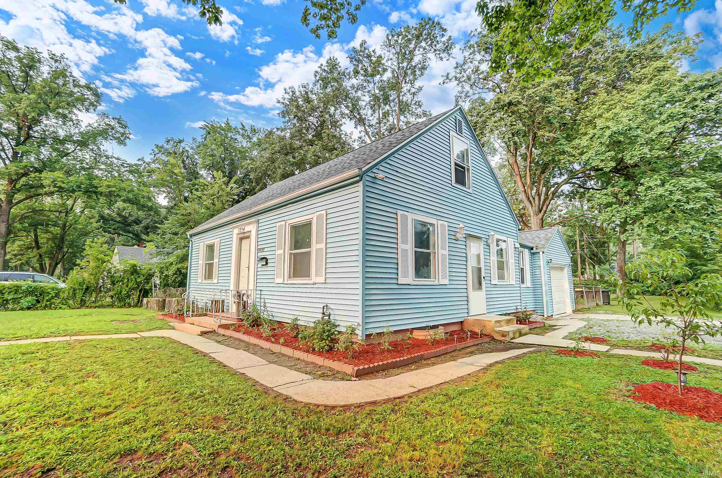 Photo 0 of 4602 Plaza Drive
