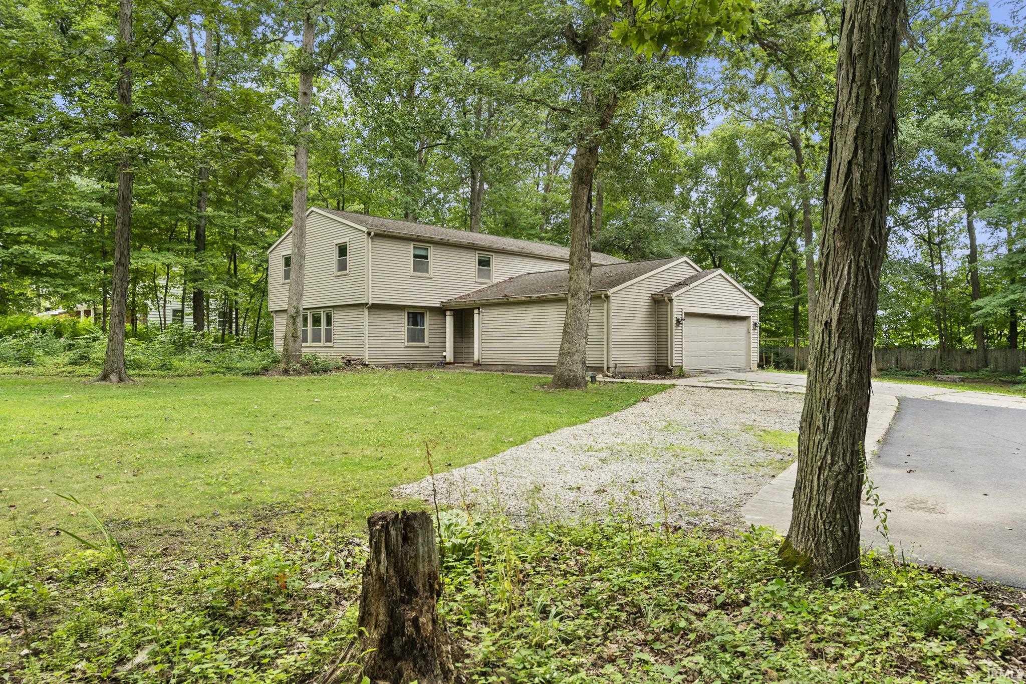 Photo 3 of 10303 Arbor Trail