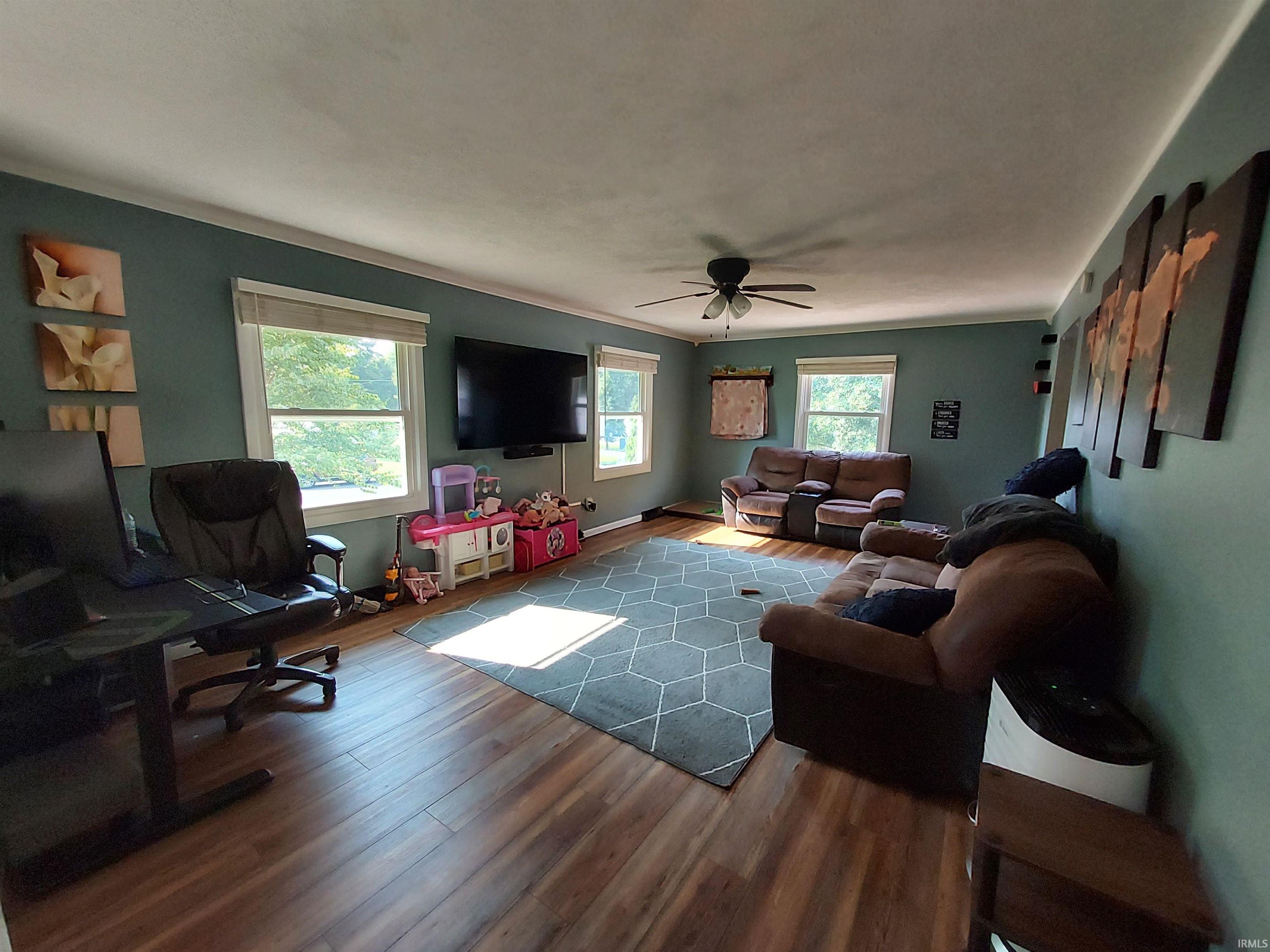 Photo 2 of 1911 La Vista Drive