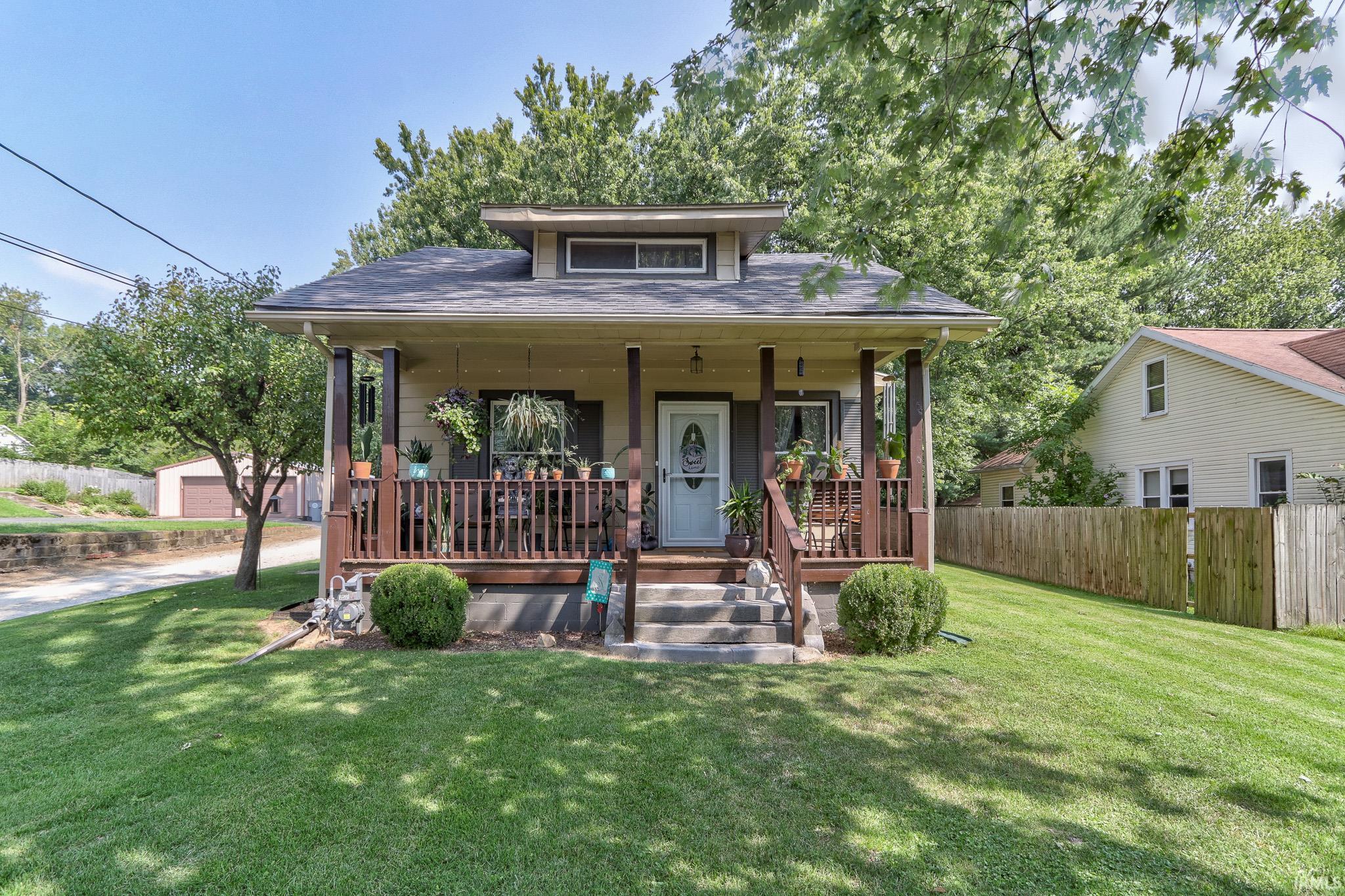 524 Pfeiffer Road, Evansville, IN 47711