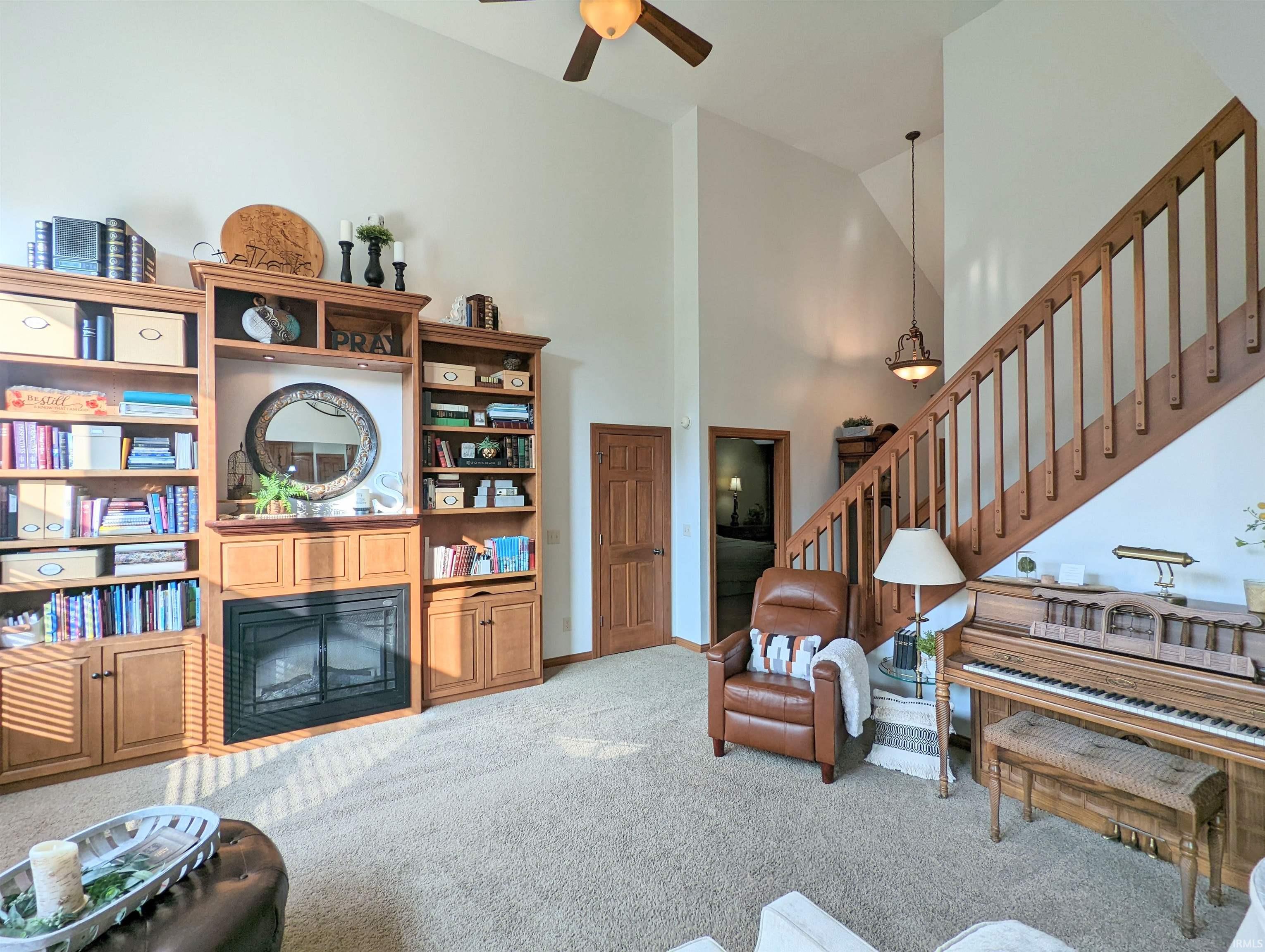 Photo 6 of 2437 Red Oak Court