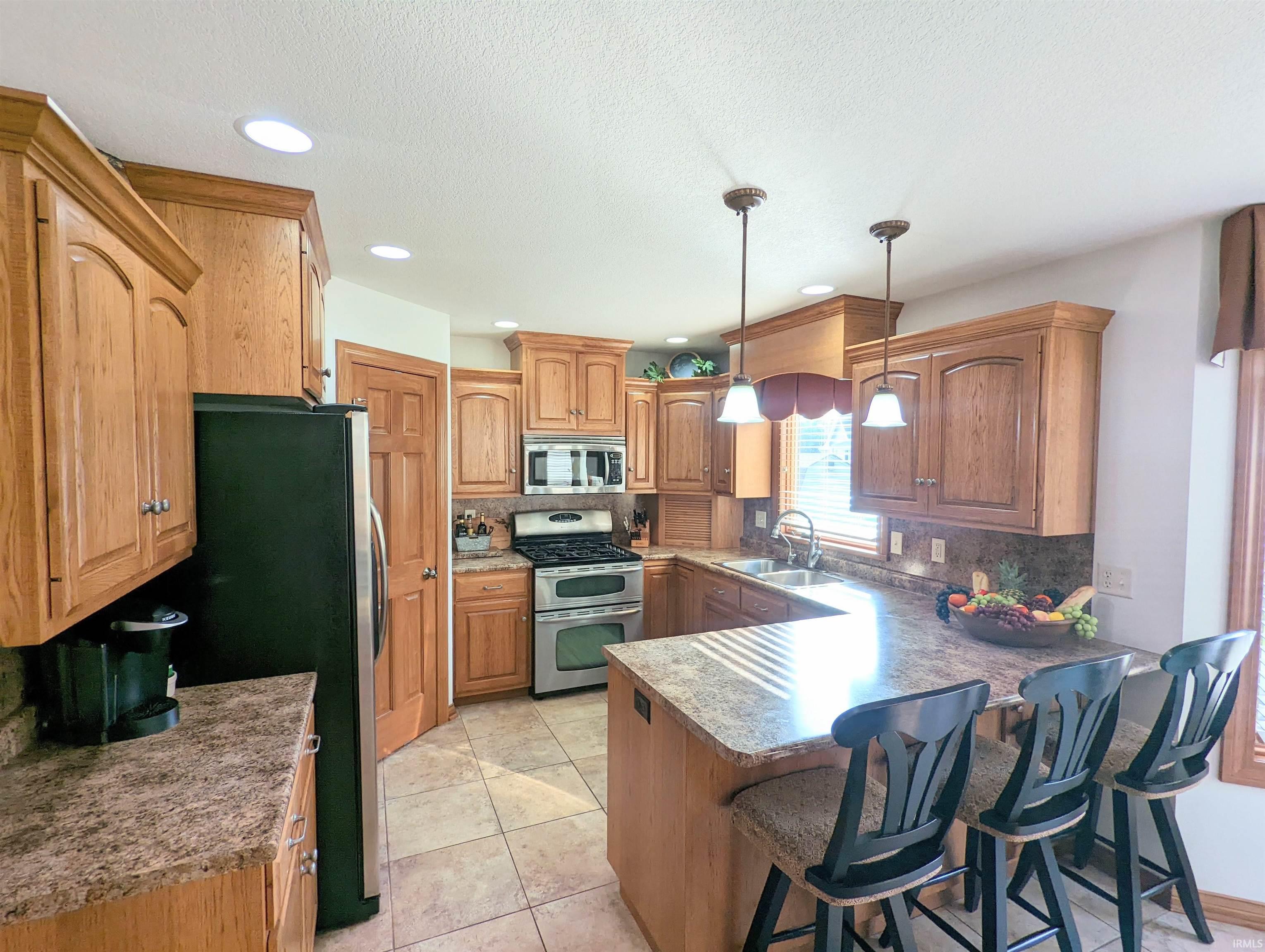 Photo 9 of 2437 Red Oak Court