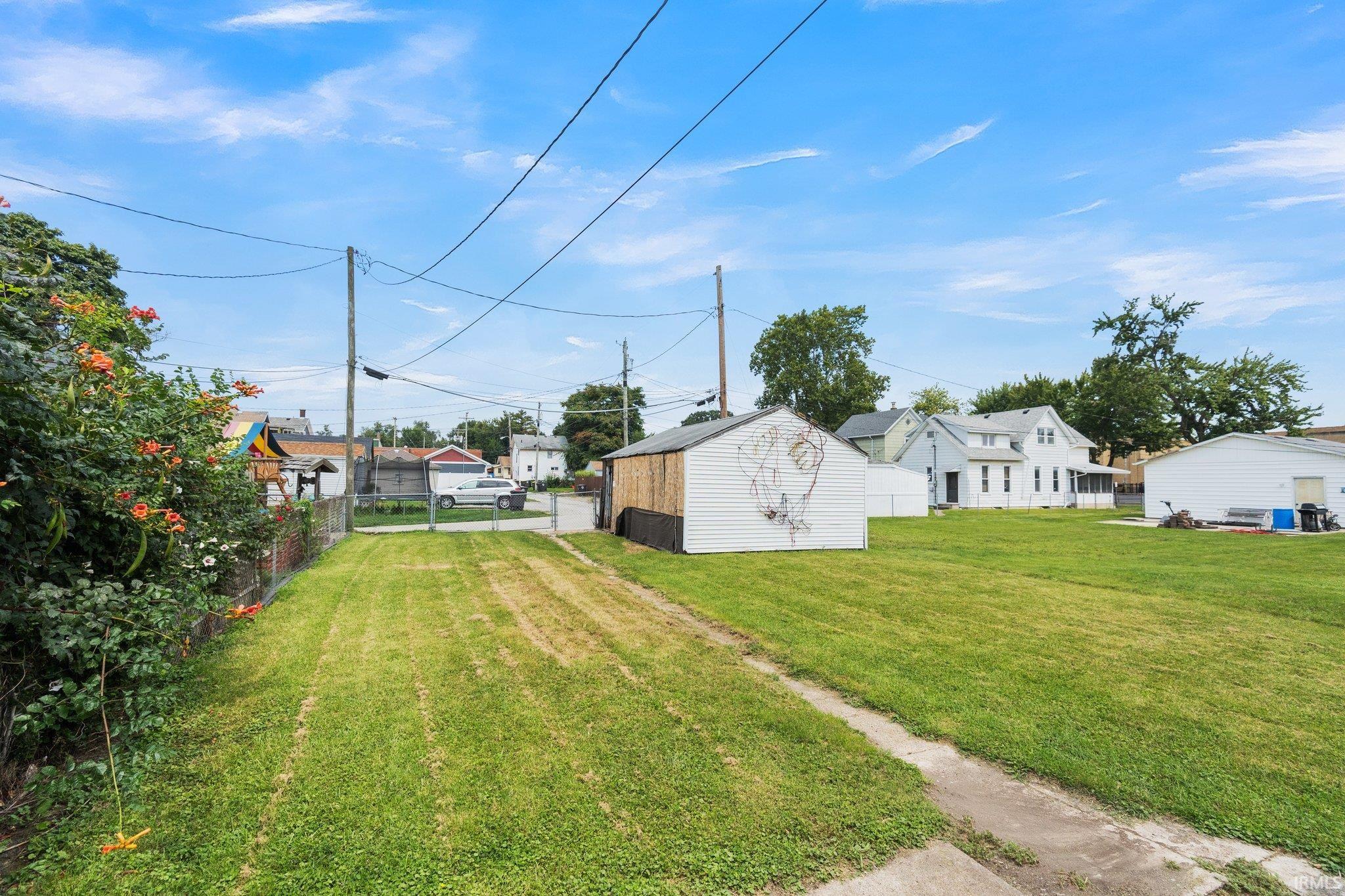 Photo 25 of 818 W 4th Street