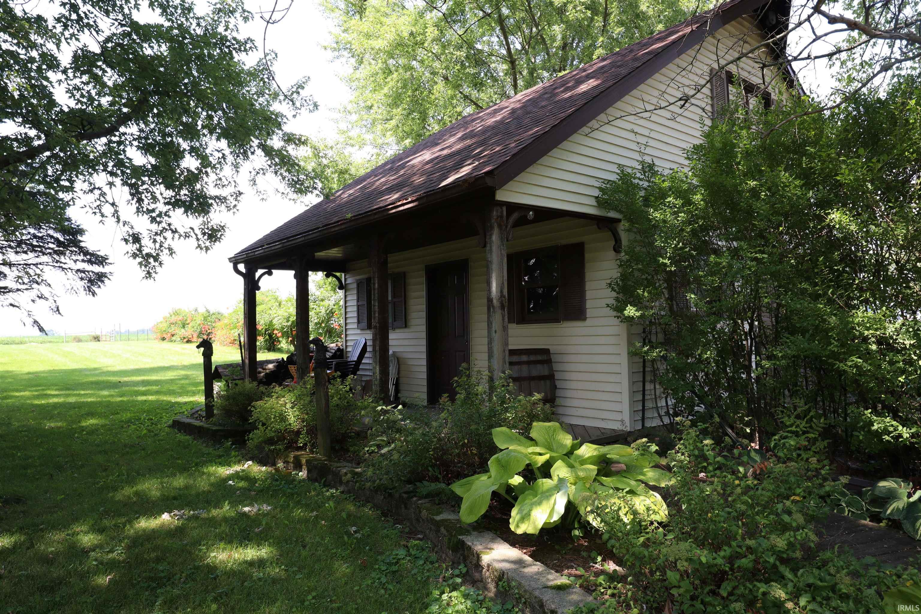 Photo 6 of 212 S Siebold Street