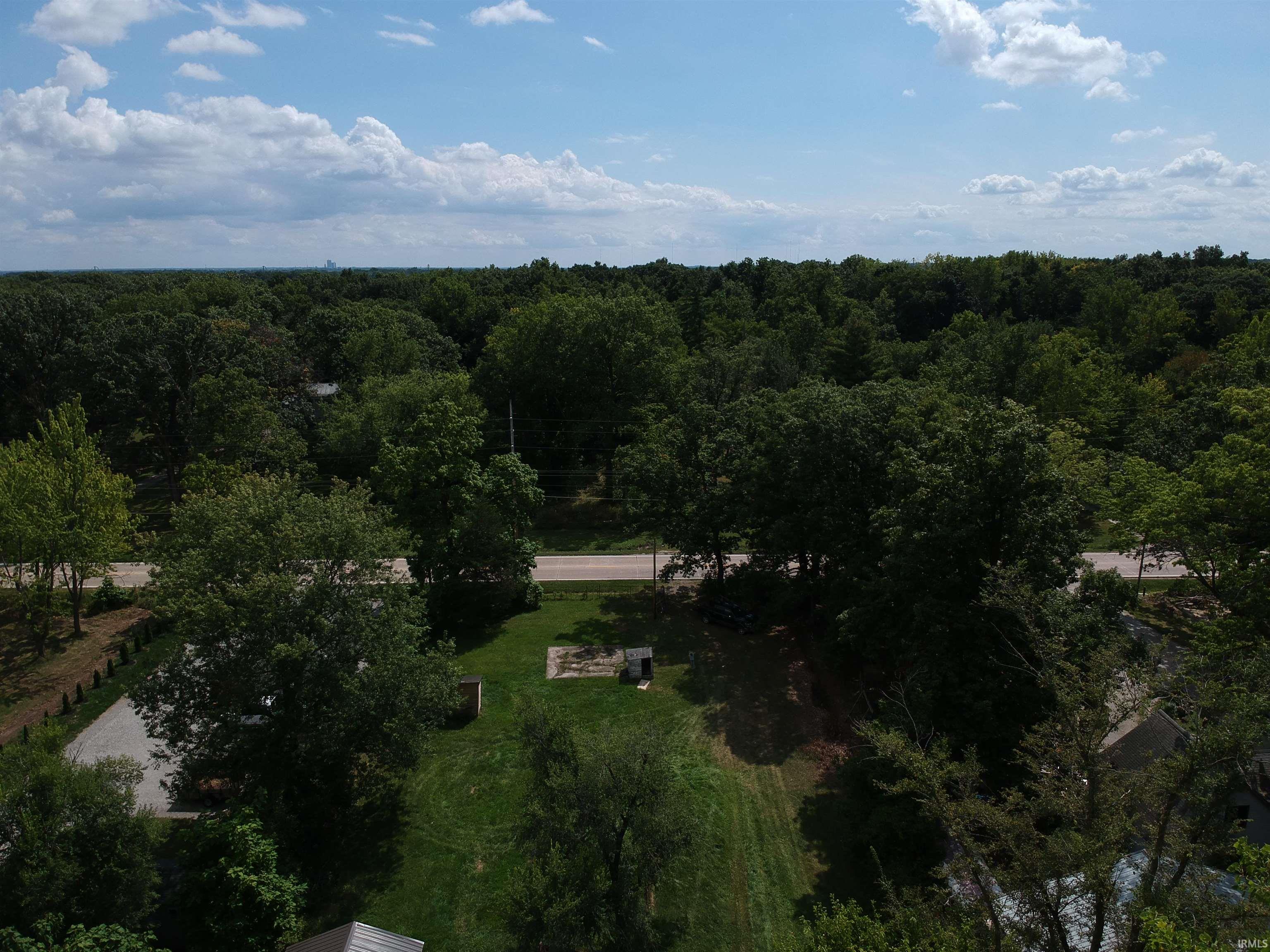 Photo 4 of 2702 W Dupont Road