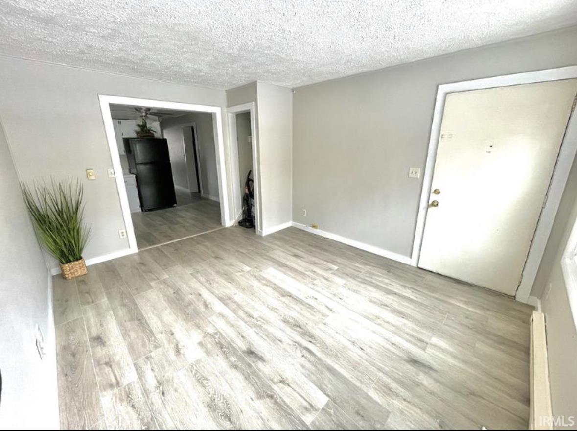 Photo 11 of 502 Chinworth Court
