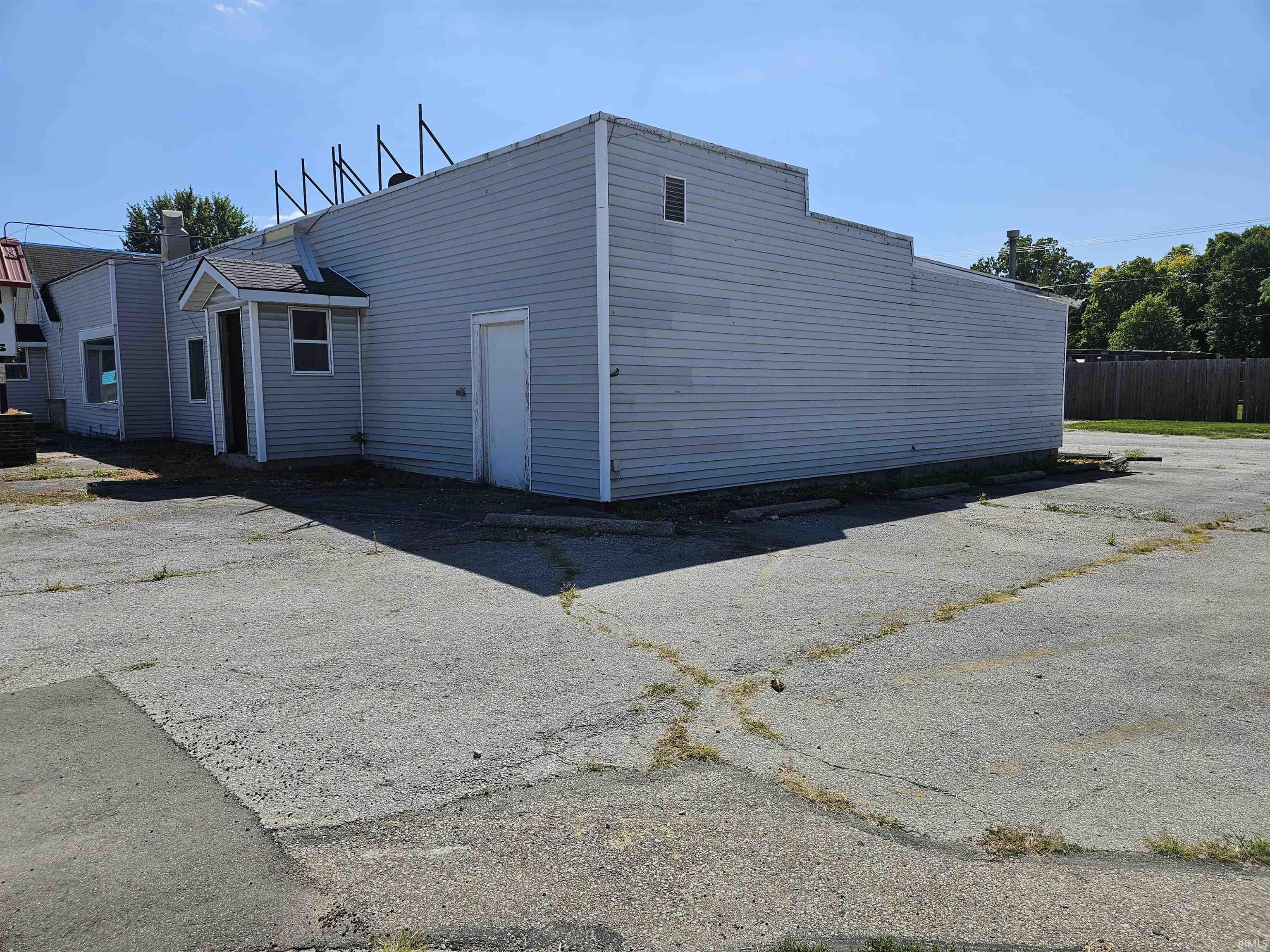 Photo 1 of 502 Kelly Street
