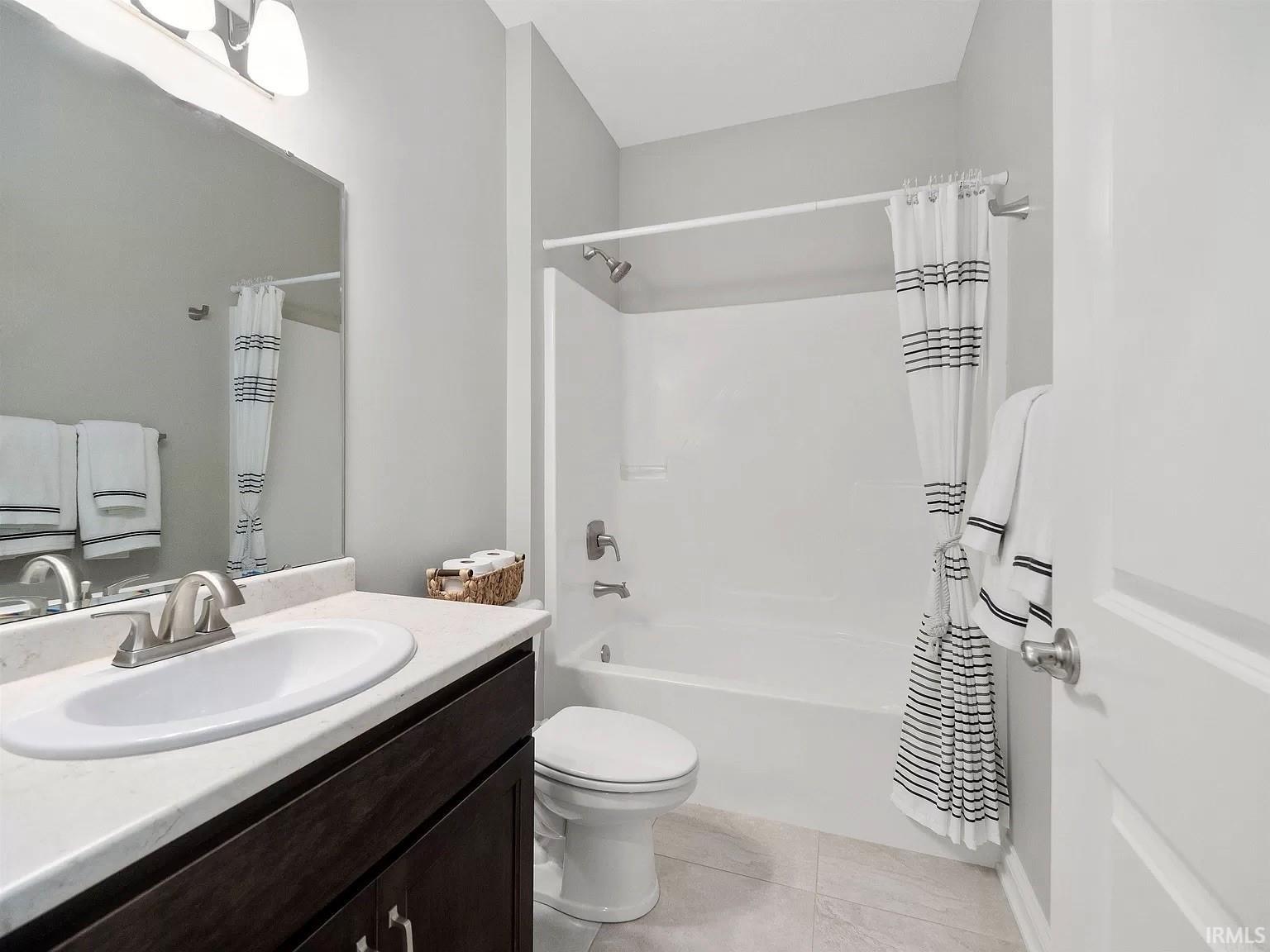 Photo 21 of 1226 Turnberry Lane