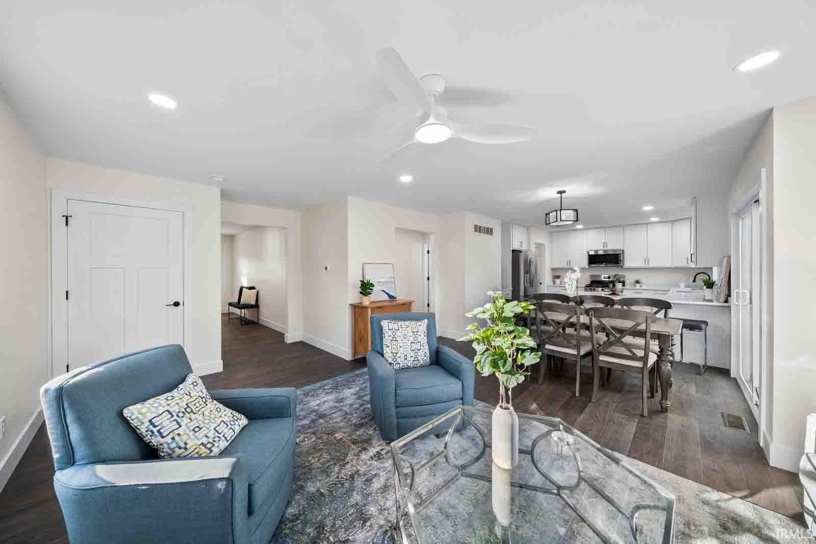 Homes for sale in Mishawaka, IN | 1114 Beacon Dr, Mishawaka, IN 46544 | MLS# 202331205