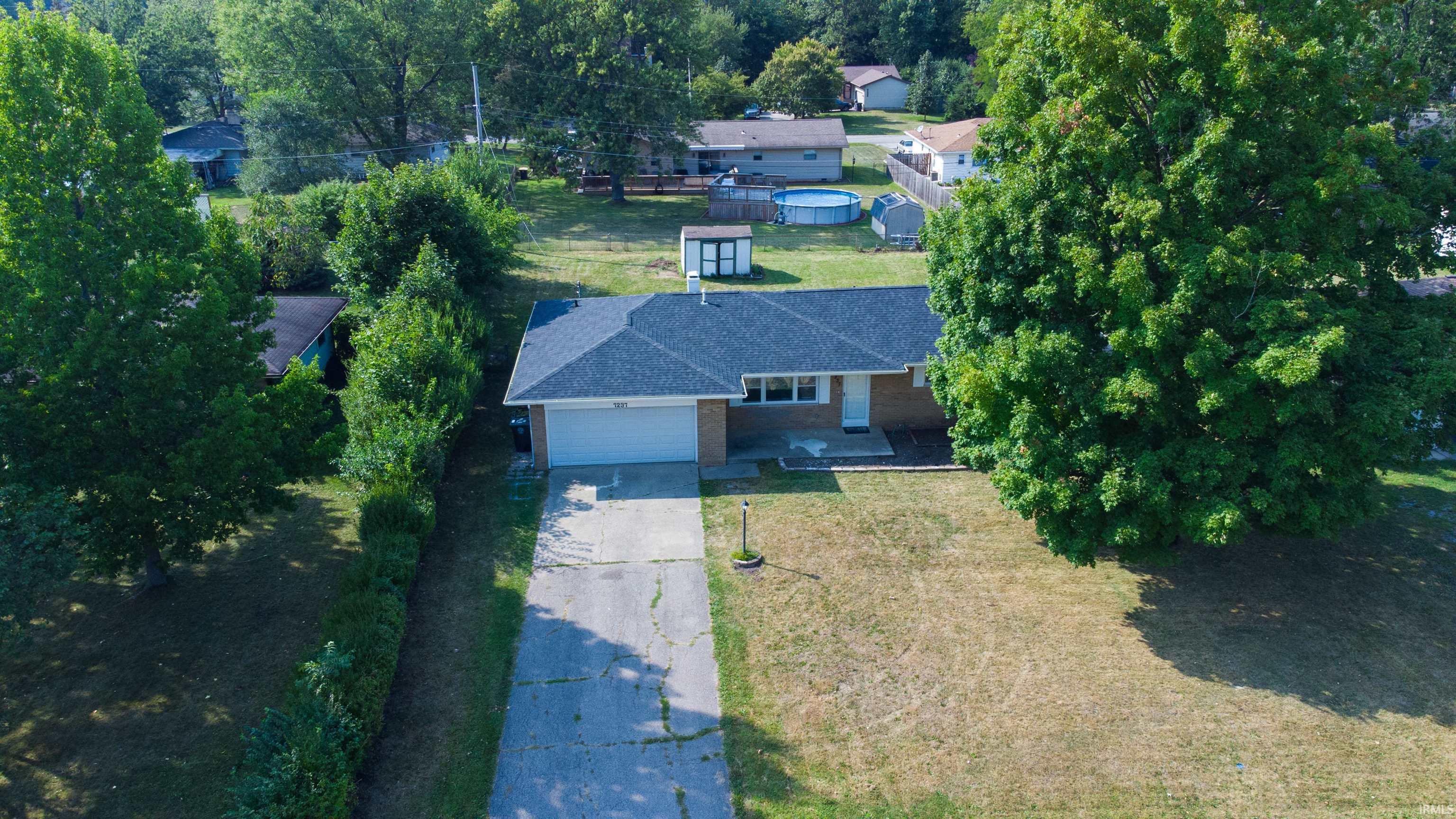 Photo 3 of 7237 Nelwood Drive