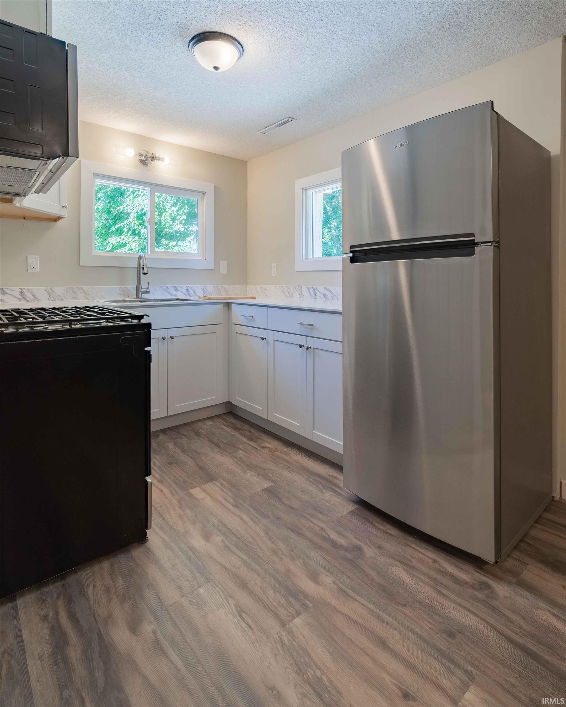 Photo 6 of 718 1/2 N Mill Street