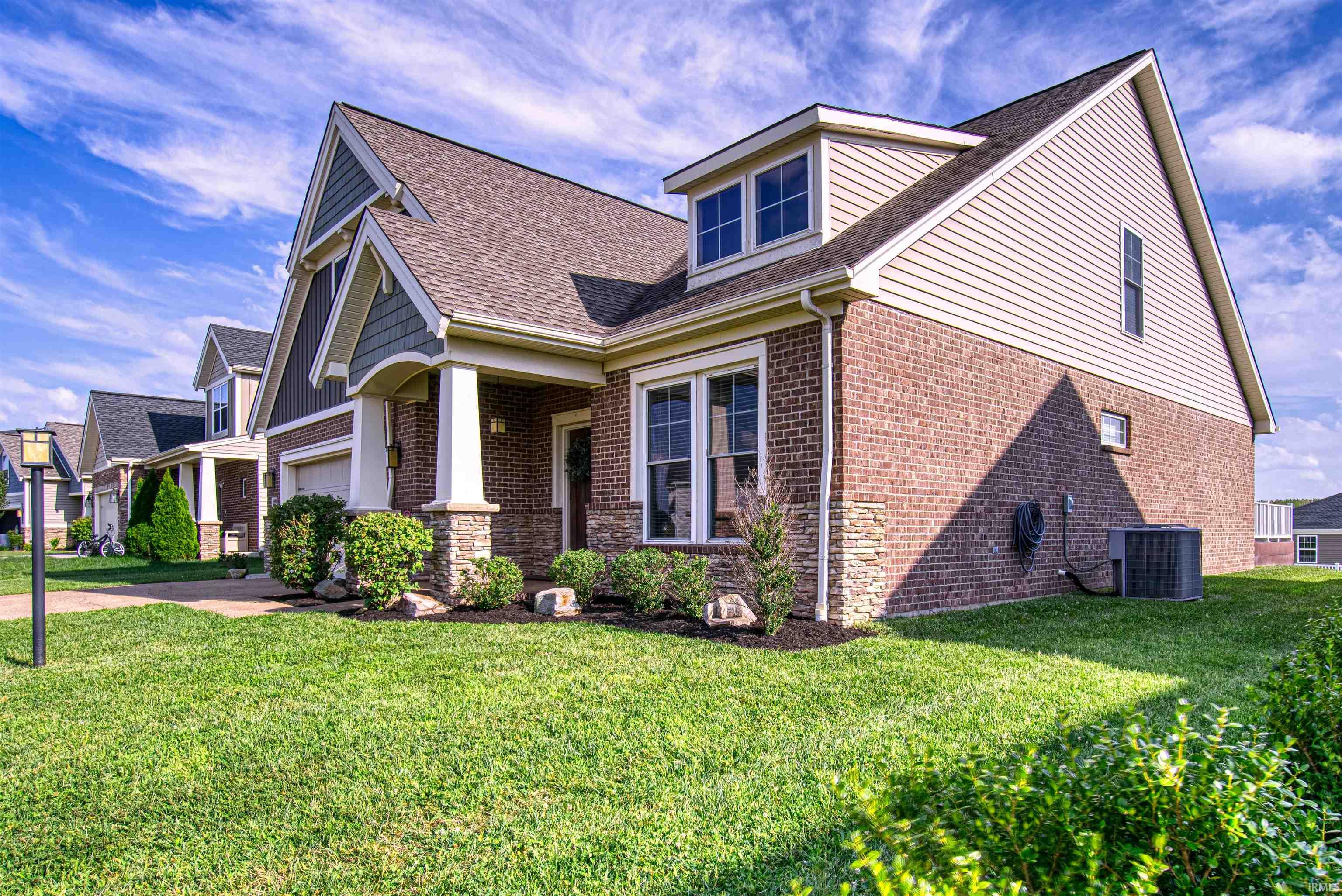 5951 Brookstone Drive, Newburgh, IN 47630