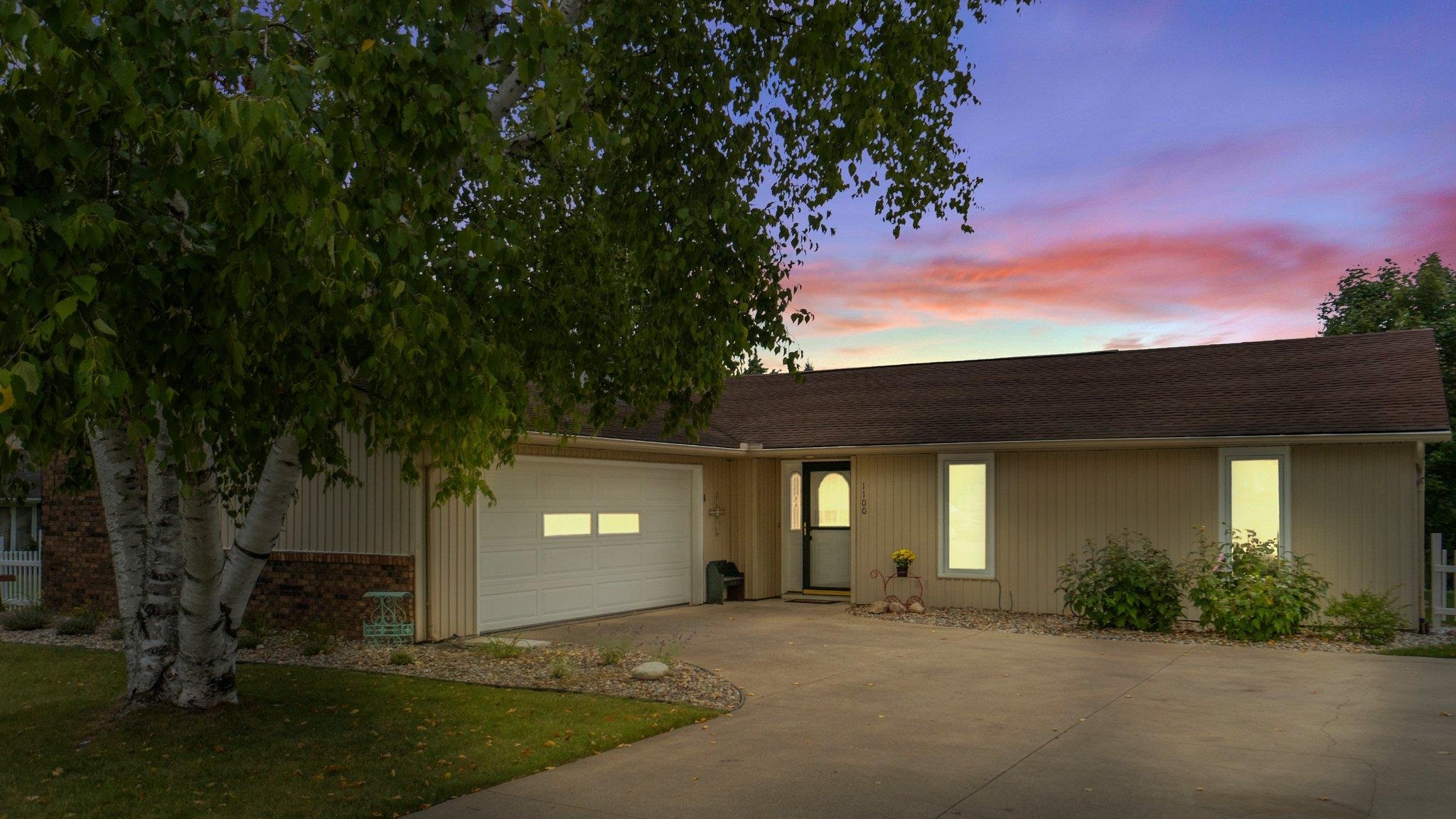 Photo 1 of 1100 Highland Drive