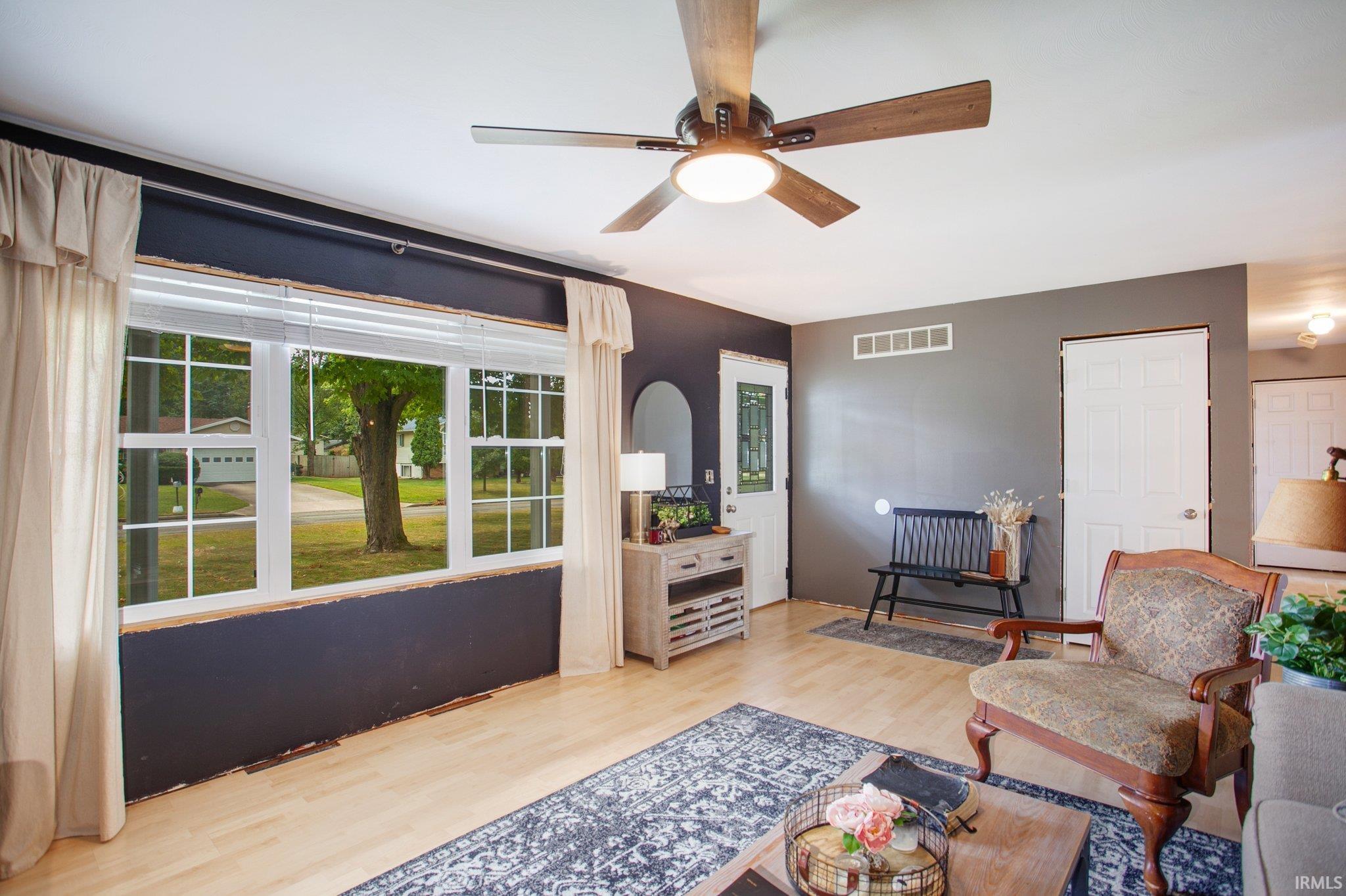 Photo 7 of 90 Greenway Drive