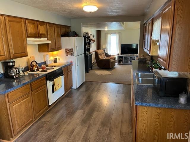 Photo 10 of 5406 Steele Drive
