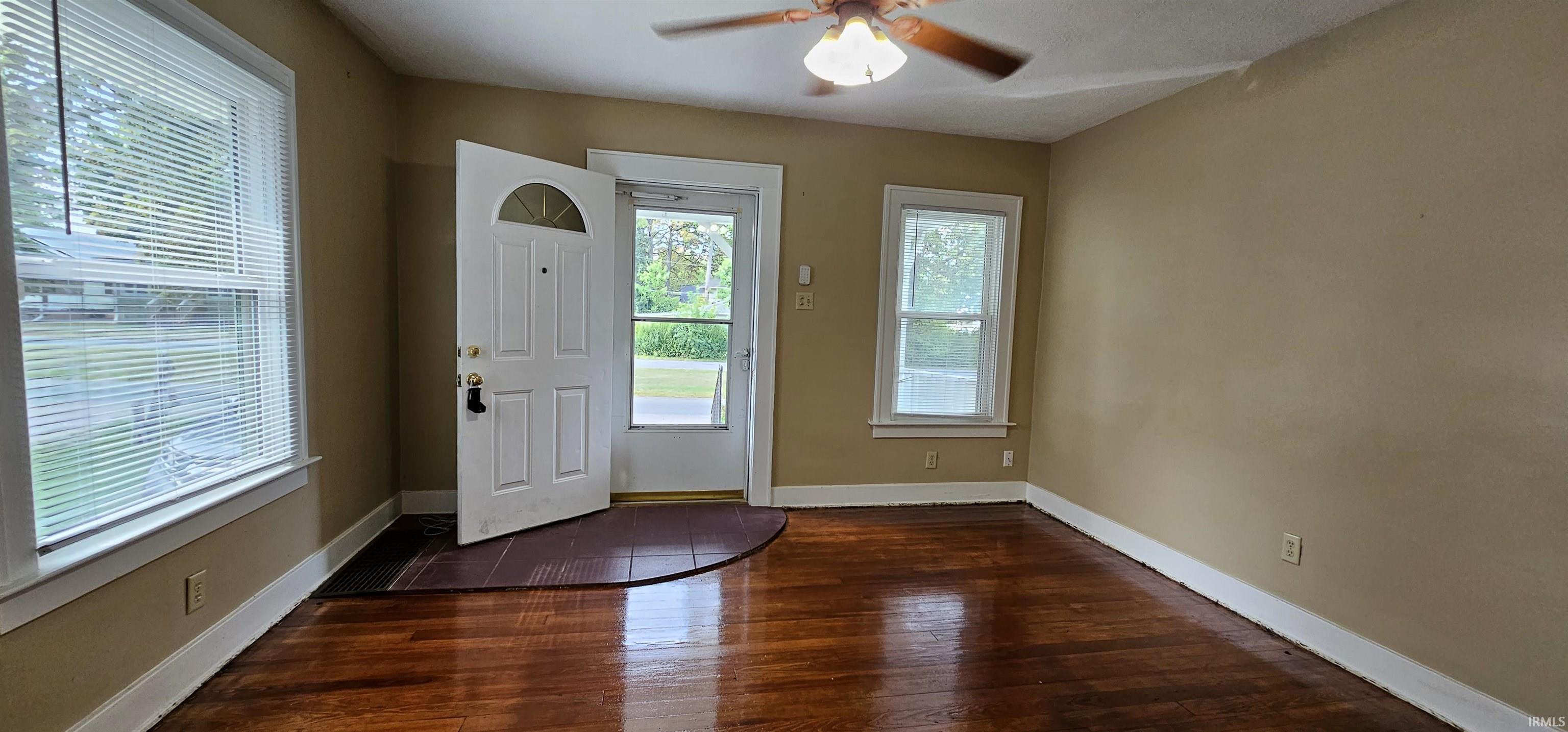 Photo 4 of 632 Ridgewood Drive