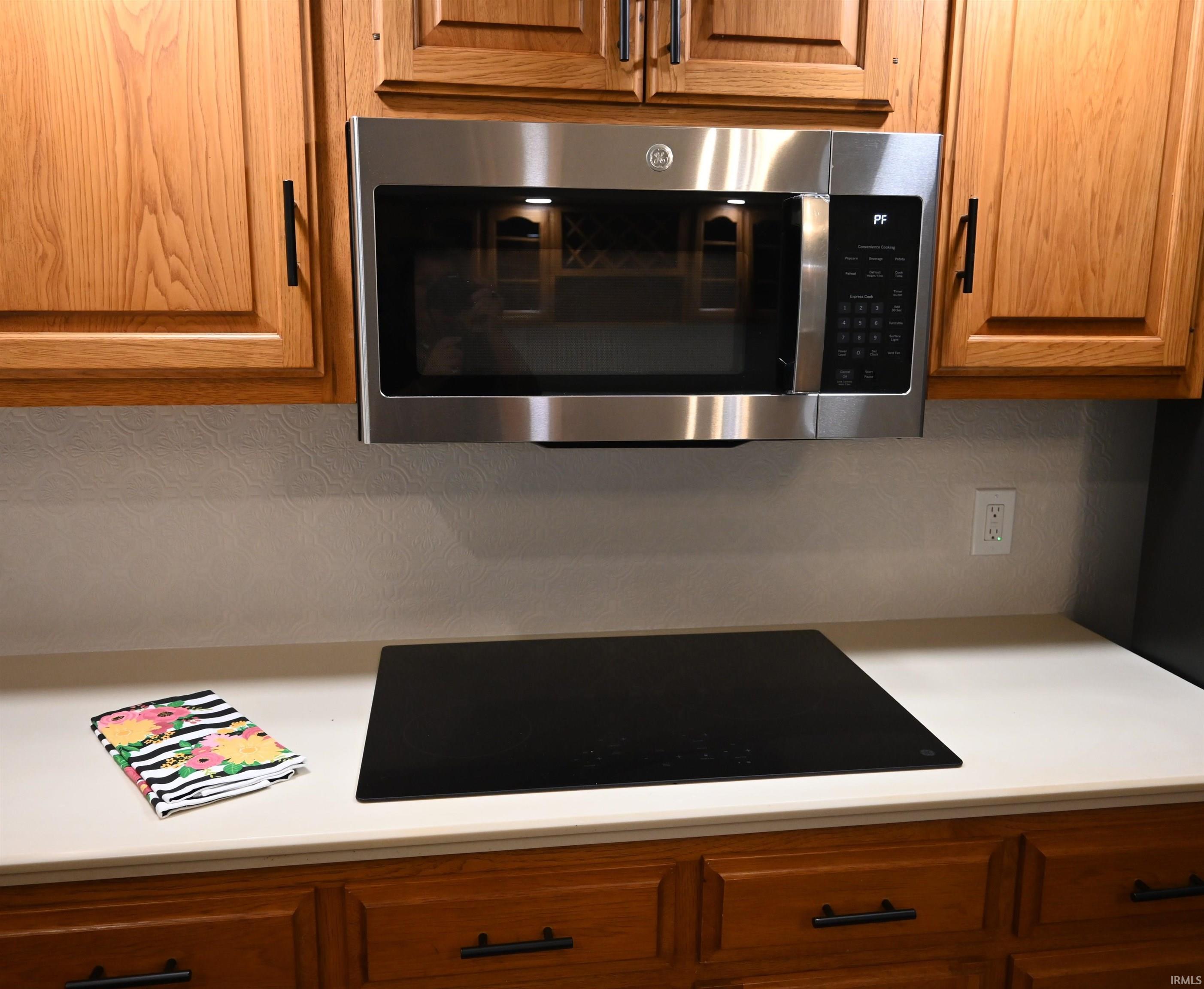 1107 Windward, Fort Wayne, IN 46845
