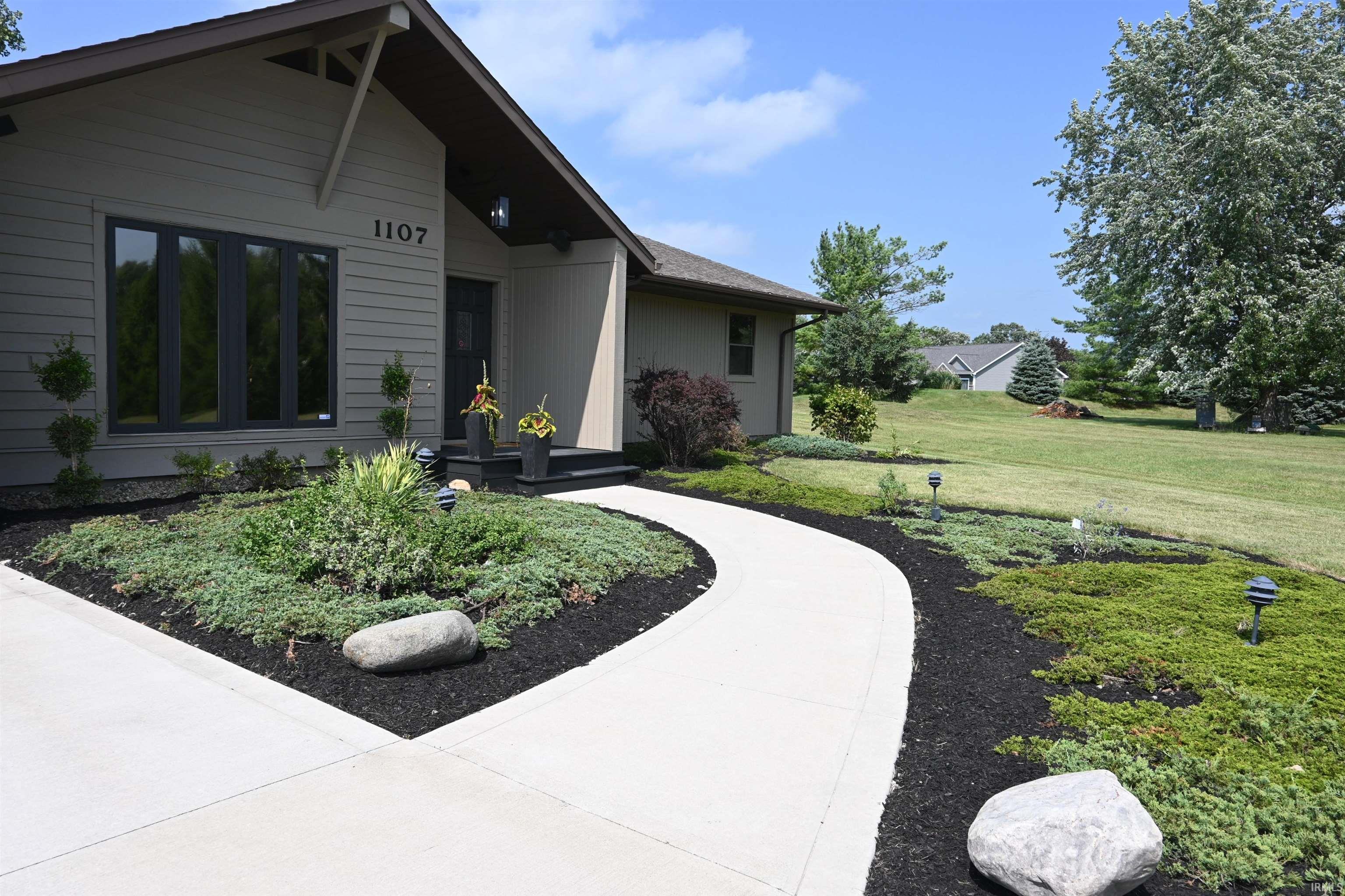 1107 Windward, Fort Wayne, IN 46845