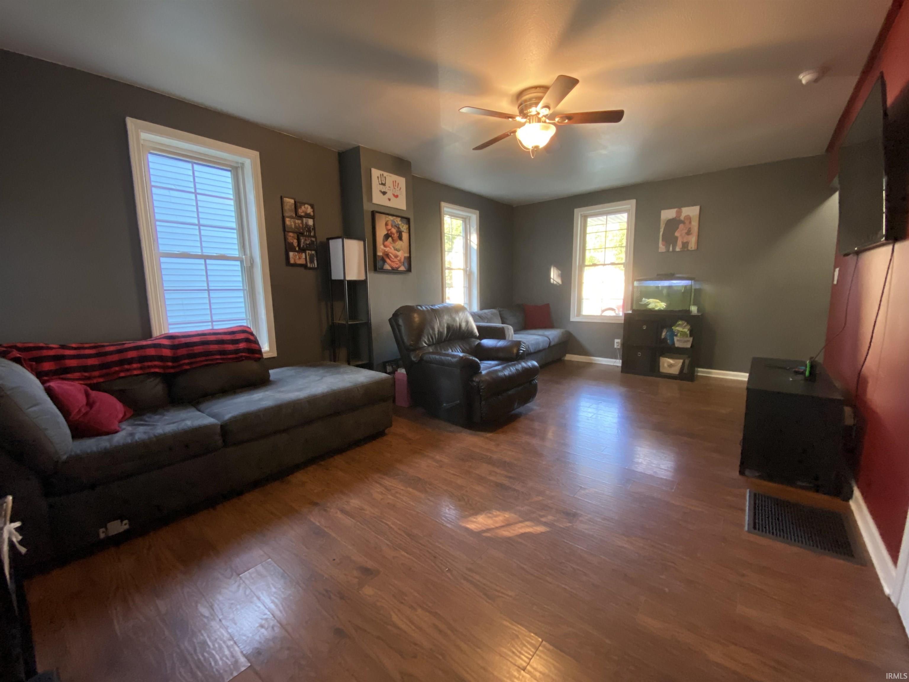 Photo 22 of 348 Mayne Street