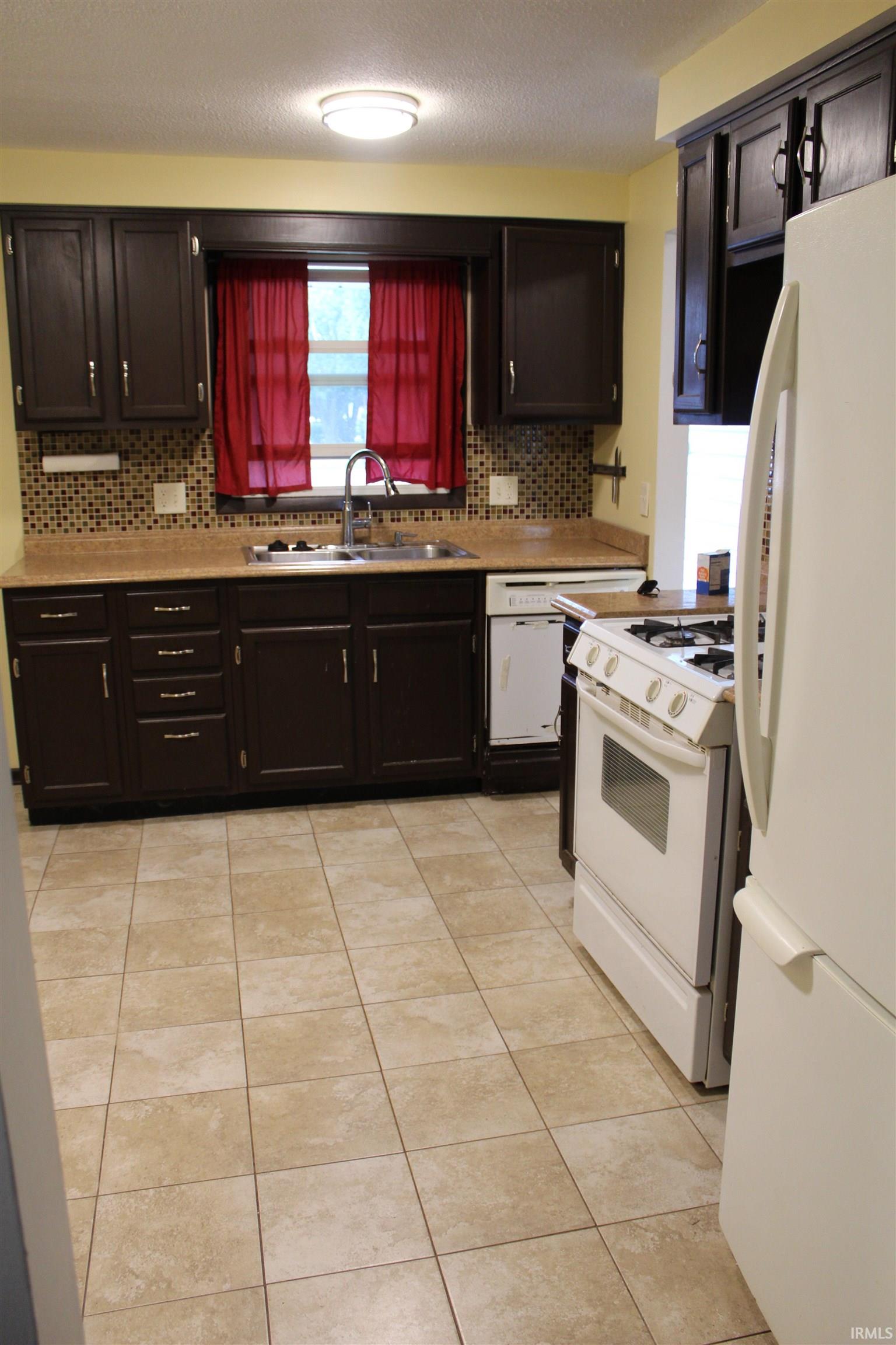Photo 17 of 4837 Belvidere Drive