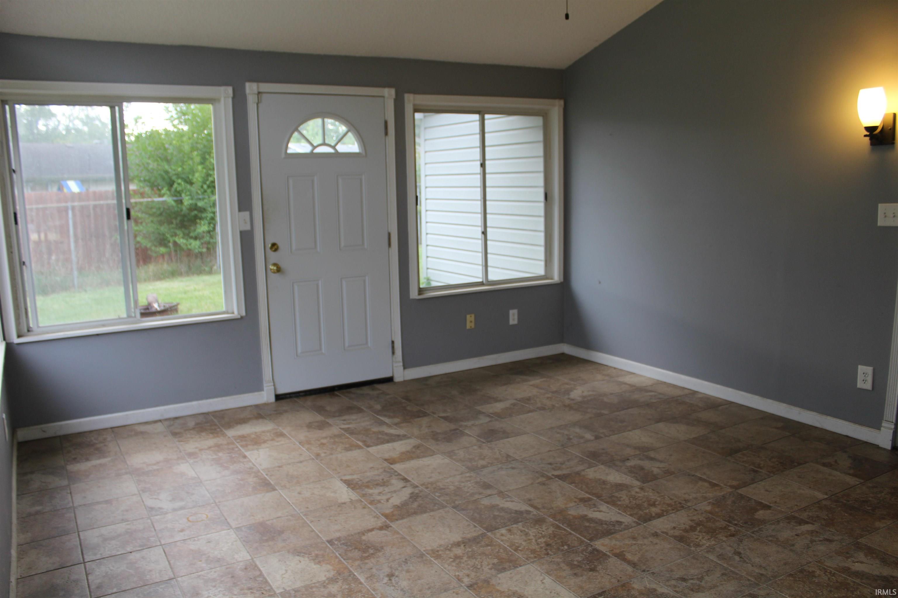 Photo 7 of 4837 Belvidere Drive