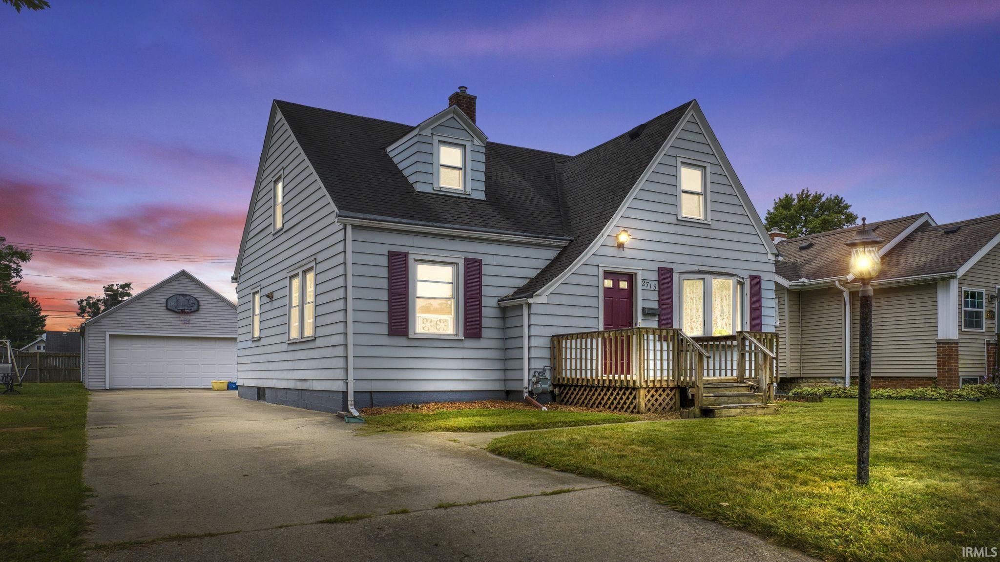 For Sale 2713 Fairoak Drive, Fort Wayne, IN 46809 MLS 202333155