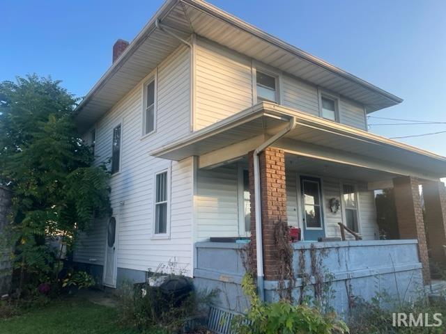 Photo 2 of 559 E Washington Street