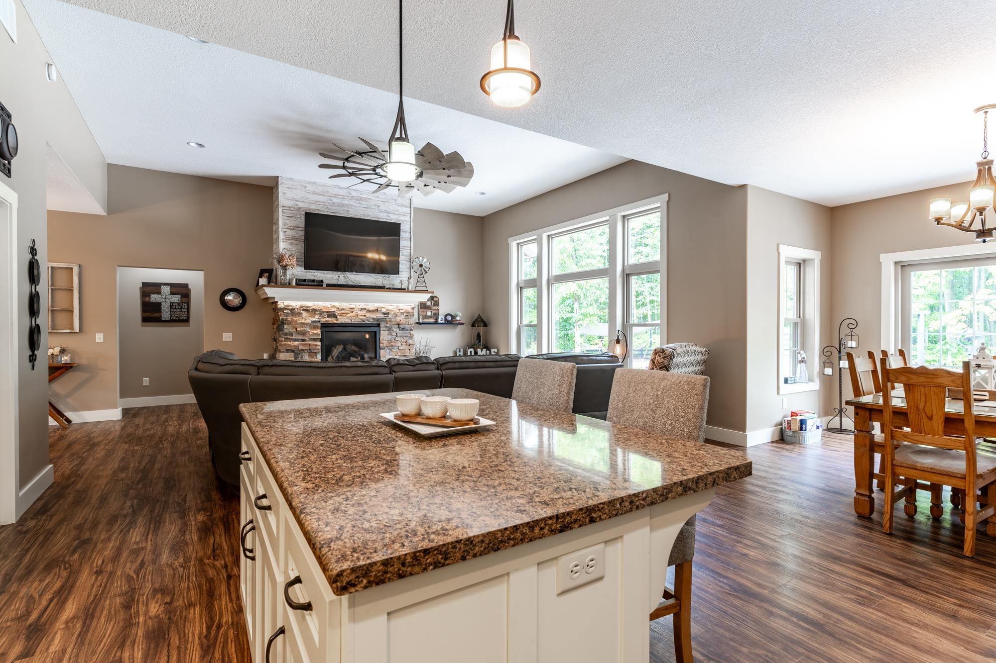 Photo 13 of 808 Spring Haven Drive