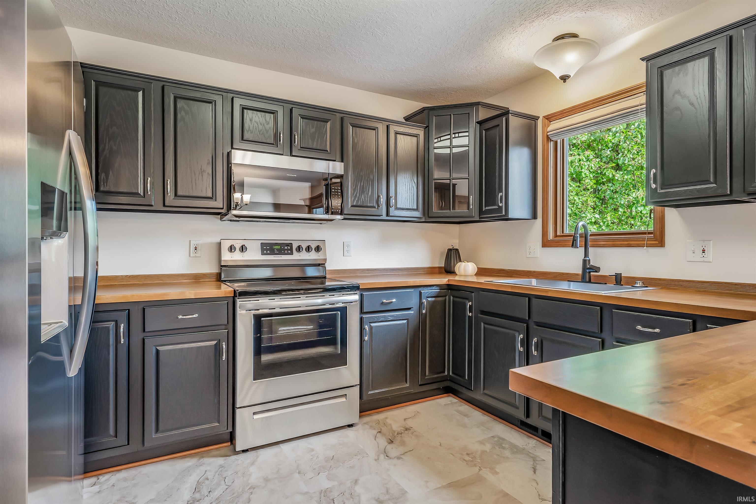 219 Deer Cliff Run
