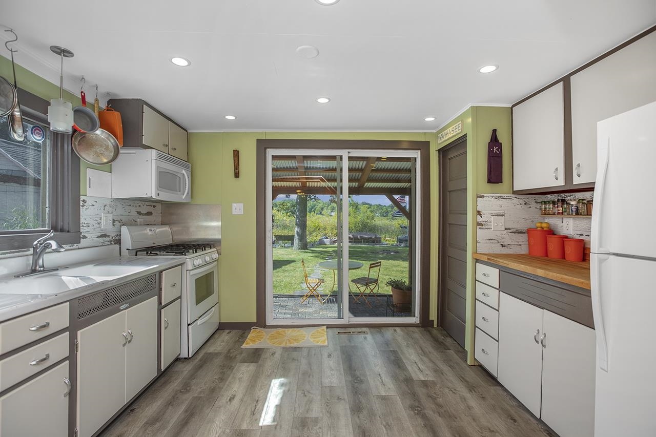 Photo 9 of 12337 N Kings Drive