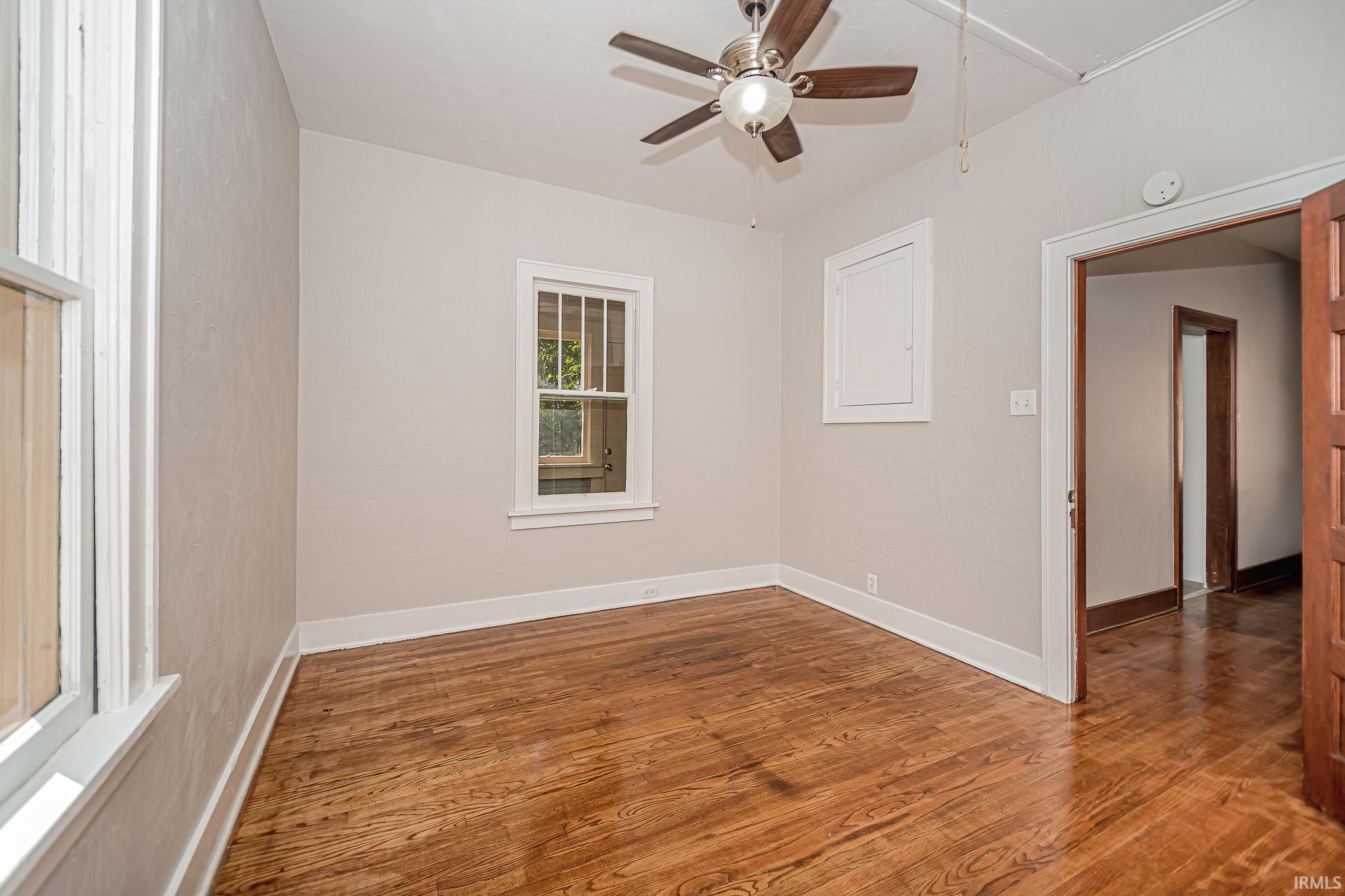 1122 E Main Street