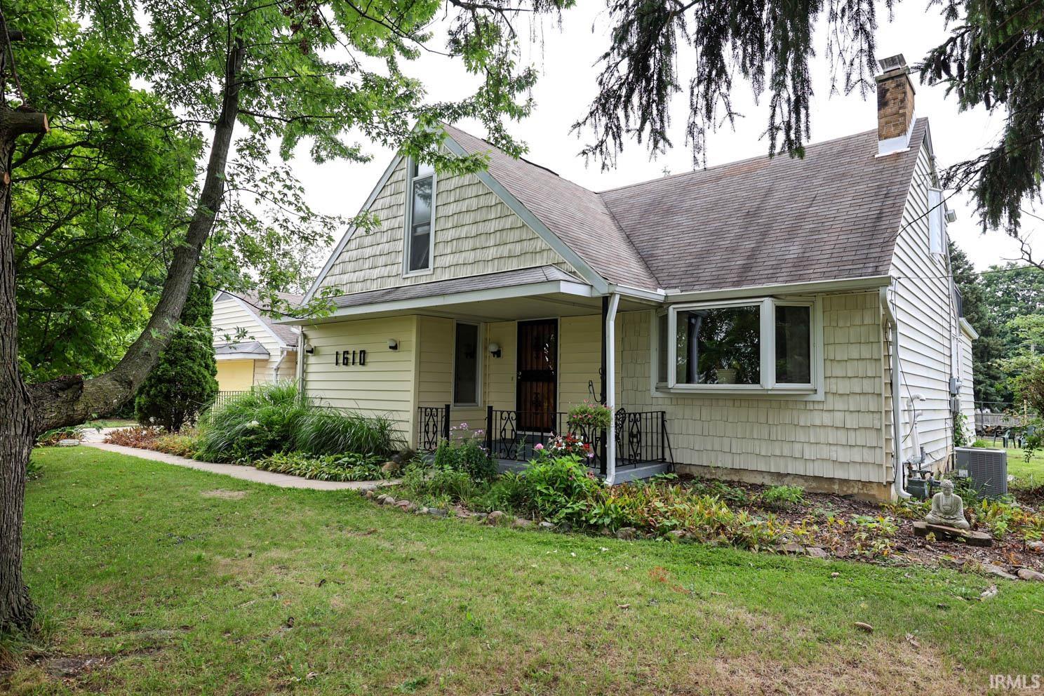 Photo 1 of 1610 Northlawn Drive