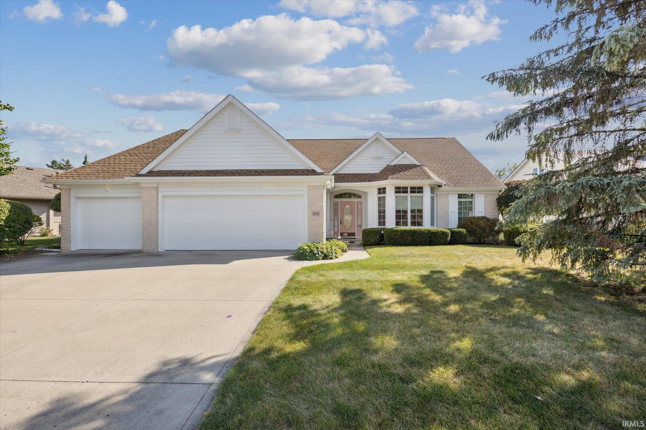 109 Gates Cove, Auburn, IN 46706
