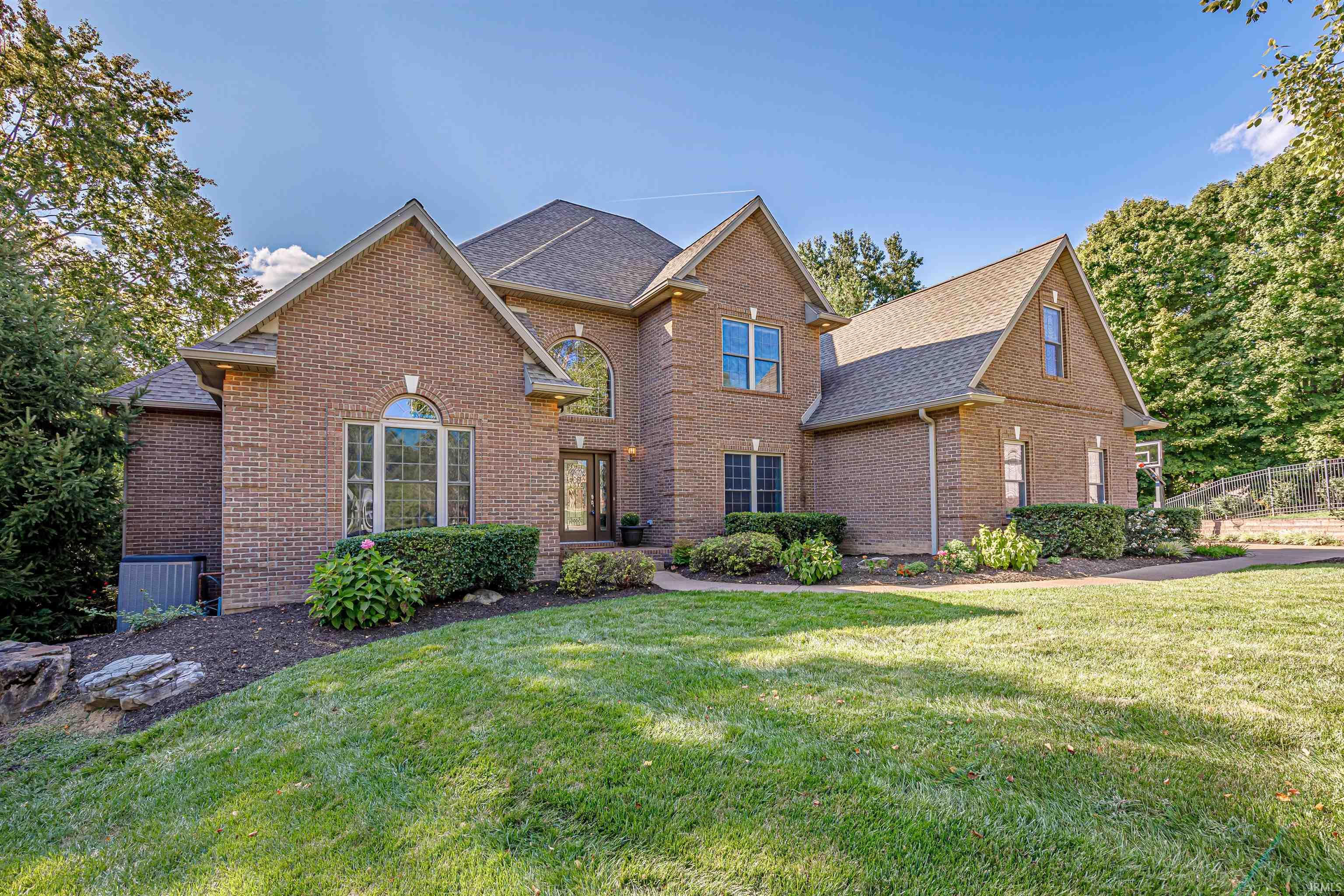 6499 Pebble Pointe Court, Newburgh, IN 