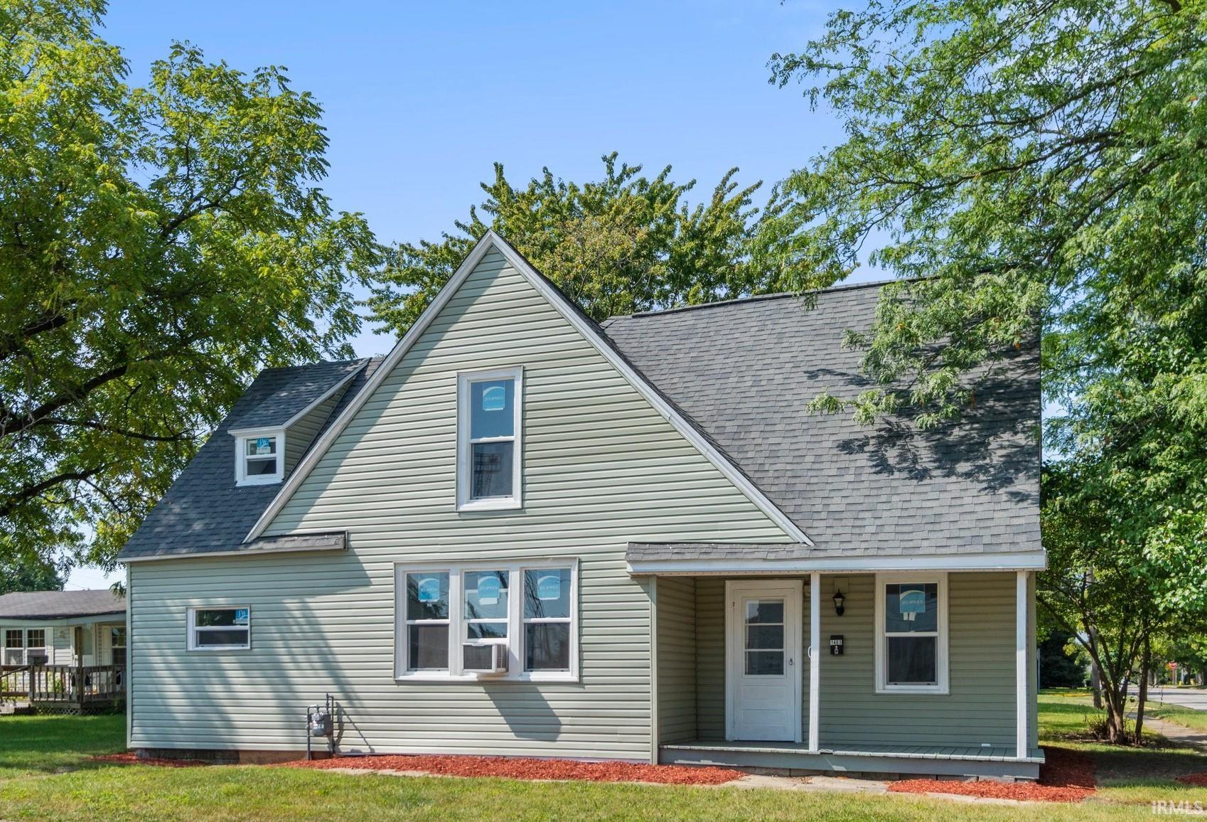 Photo 1 of 1403 W Madison Street