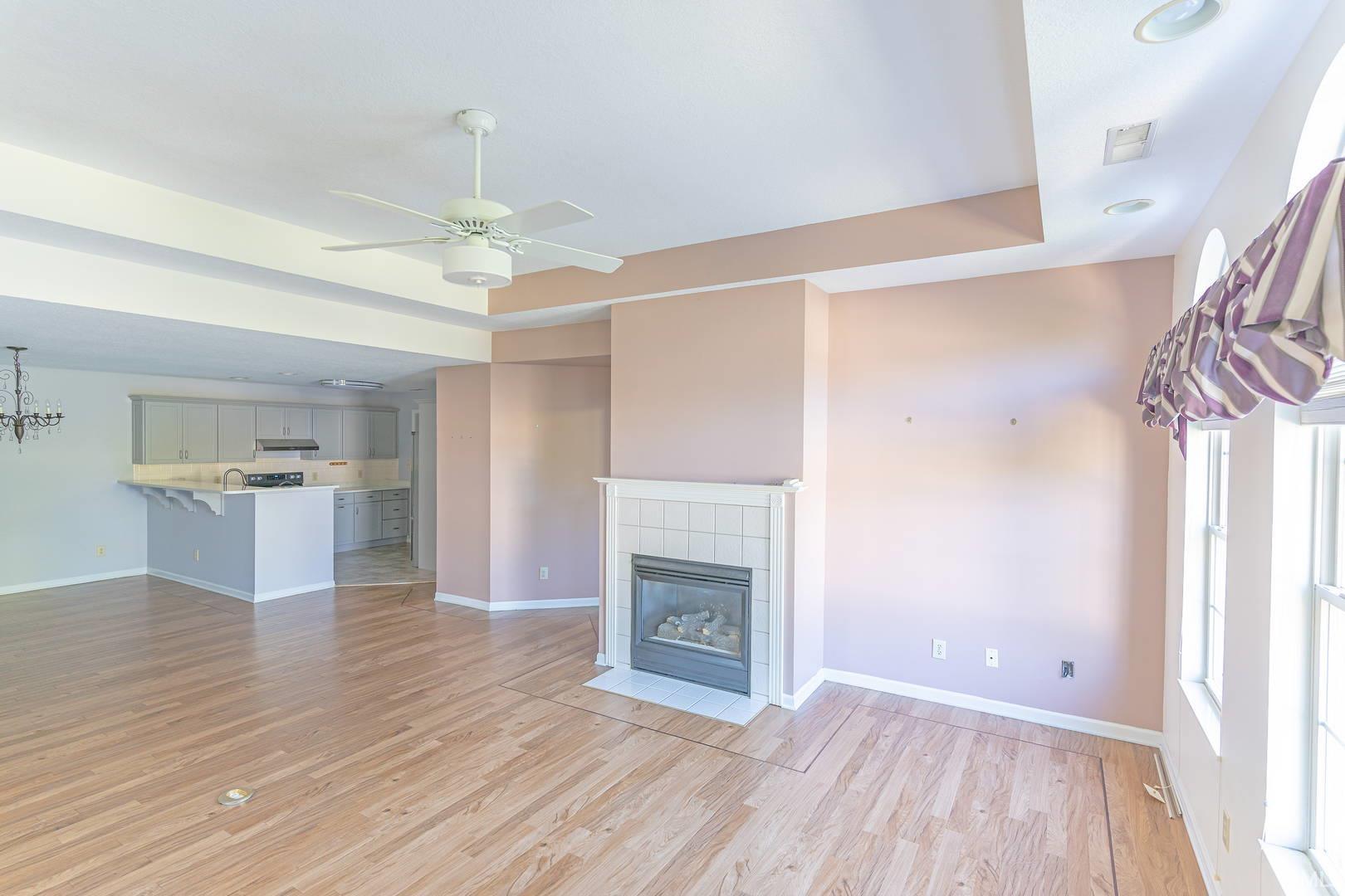 Photo 3 of 5176 Coventry Lane