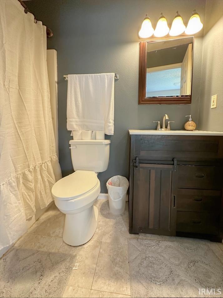 916 Gulf shore, Kokomo, IN 46902