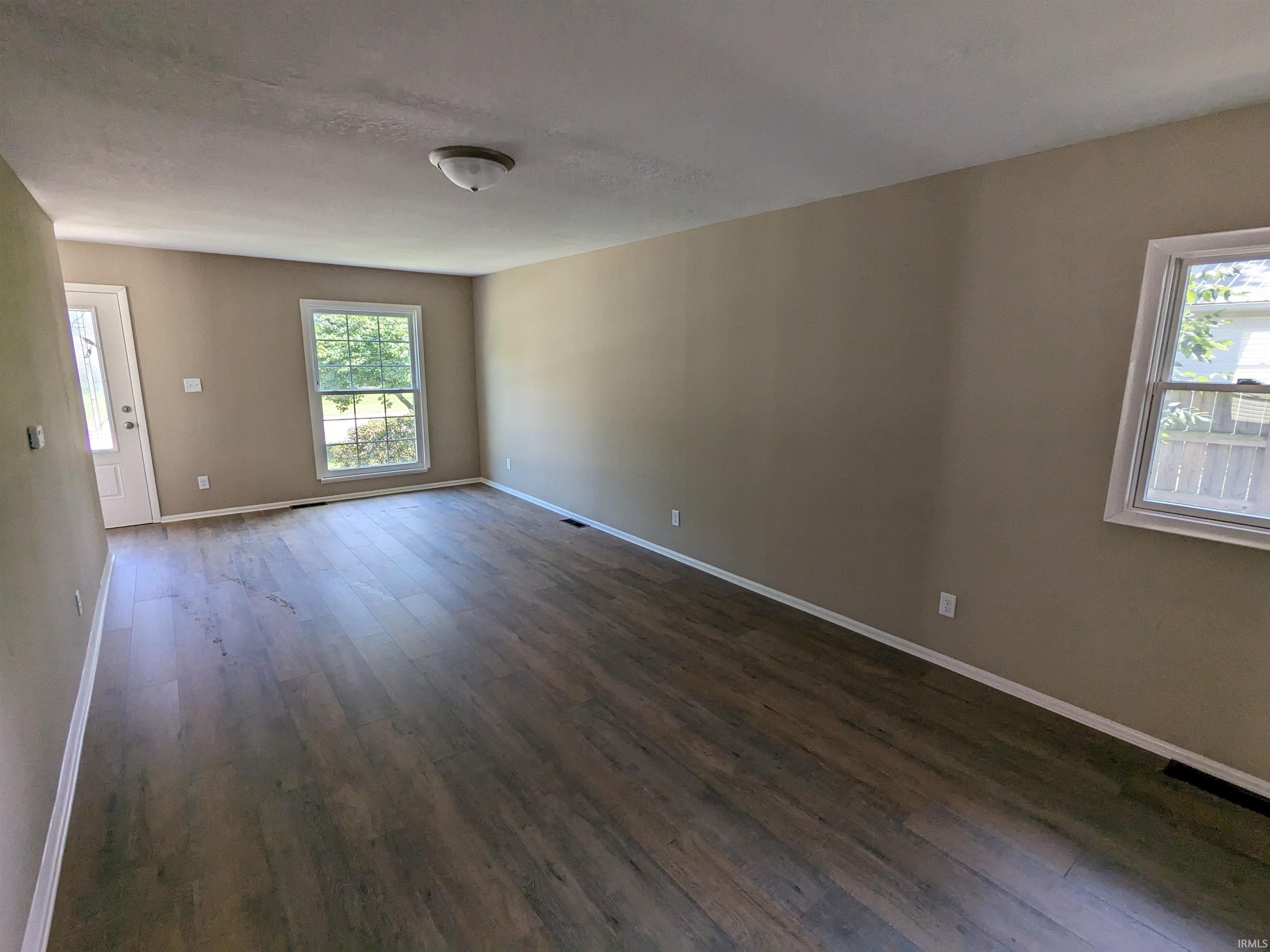 Photo 3 of 406 Meadow Lane
